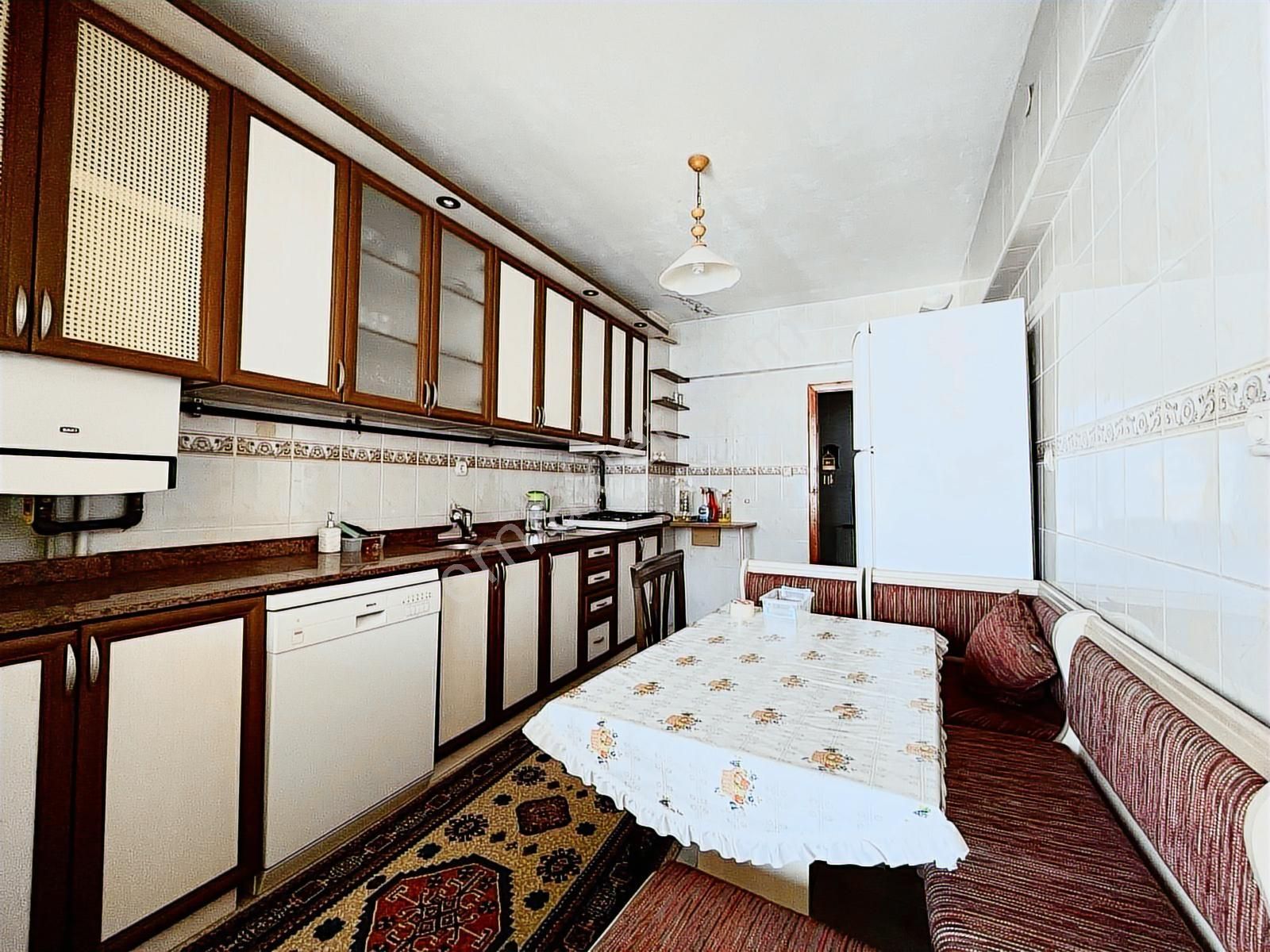 Etimesgut Ahi Mesut Mahallesinde Satılık 3+1 Daire Boş Sitede - Görsel 8