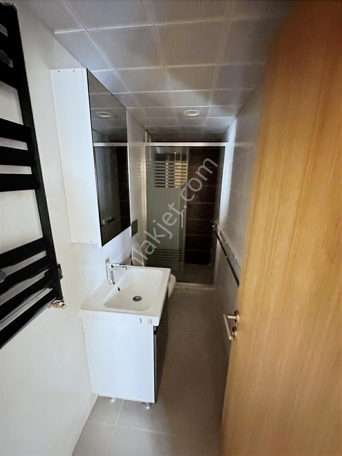 Şeref Emlaktan Şehr-i Bağcılar Sitesinde 3+1 8. Kat Şehir Cephe - Görsel 25