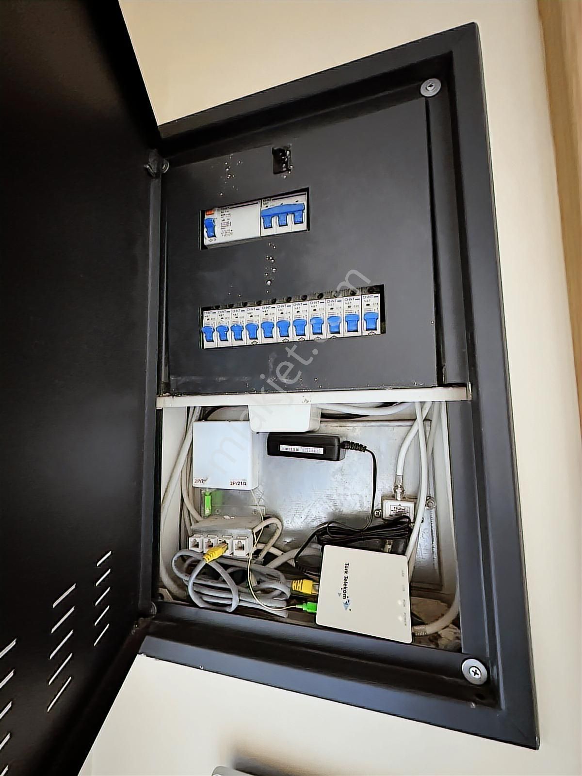 Şeref Emlaktan Şehr-i Bağcılar Sitesinde 3+1 8. Kat Şehir Cephe - Görsel 21