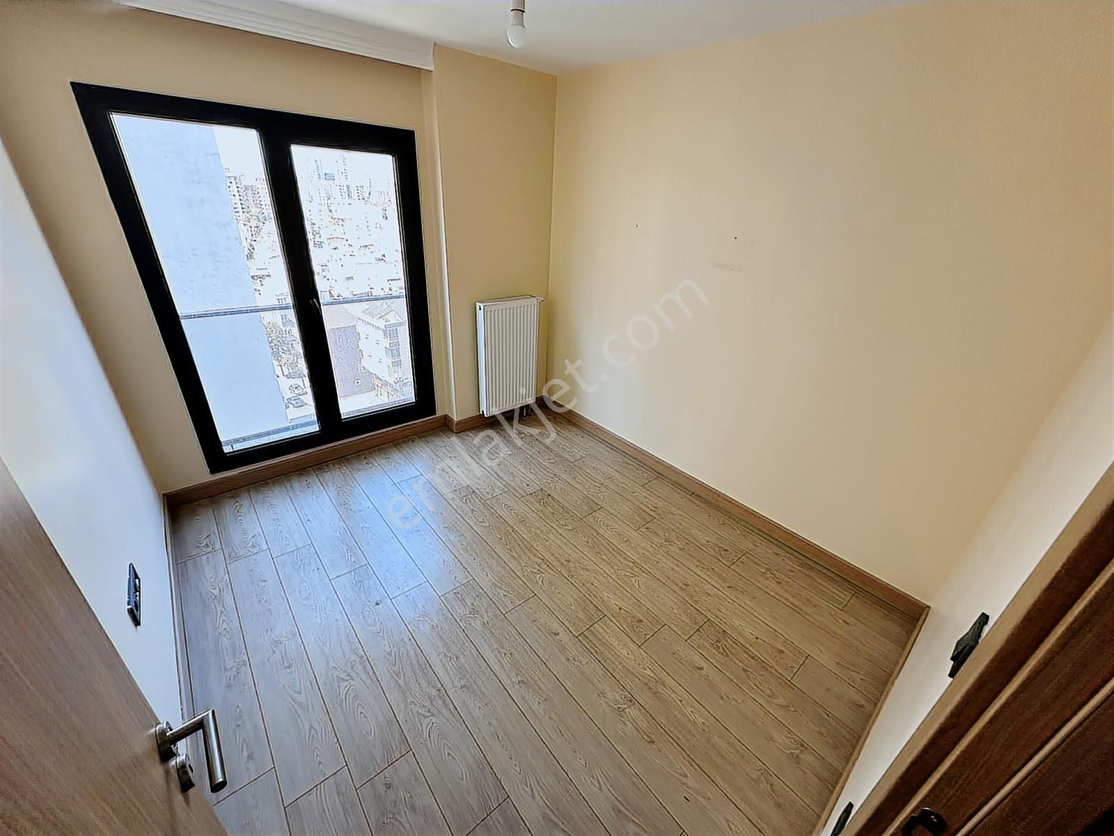 Şeref Emlaktan Şehr-i Bağcılar Sitesinde 3+1 8. Kat Şehir Cephe - Görsel 9