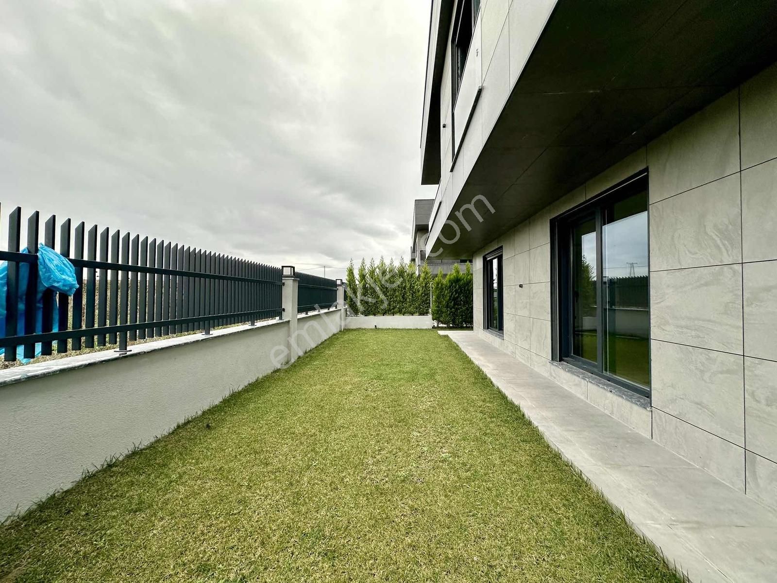 [kassel Yapı]kapalı Otoparklı-müstakil Havuzlu-teraslı-5+1 Villa - Görsel 15