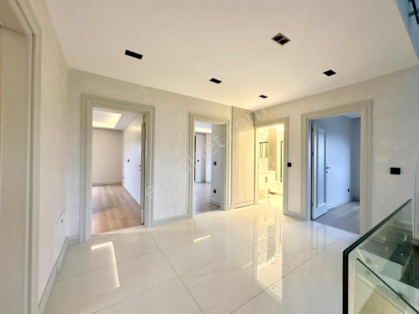 [kassel Yapı]kapalı Otoparklı-müstakil Havuzlu-teraslı-5+1 Villa - Görsel 21