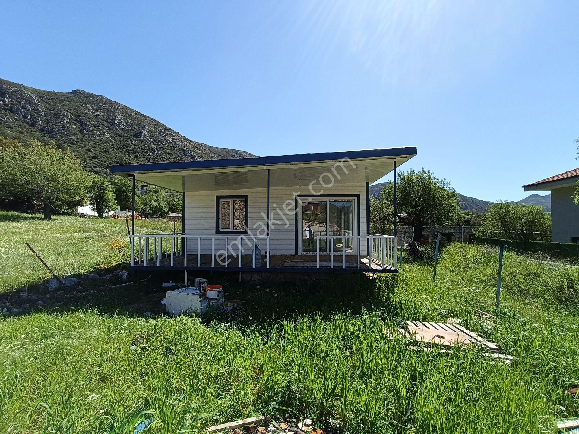 Joker: Marmaris Söğüt İçinde 2+1 Prefabrik Olan Satılık Tarla