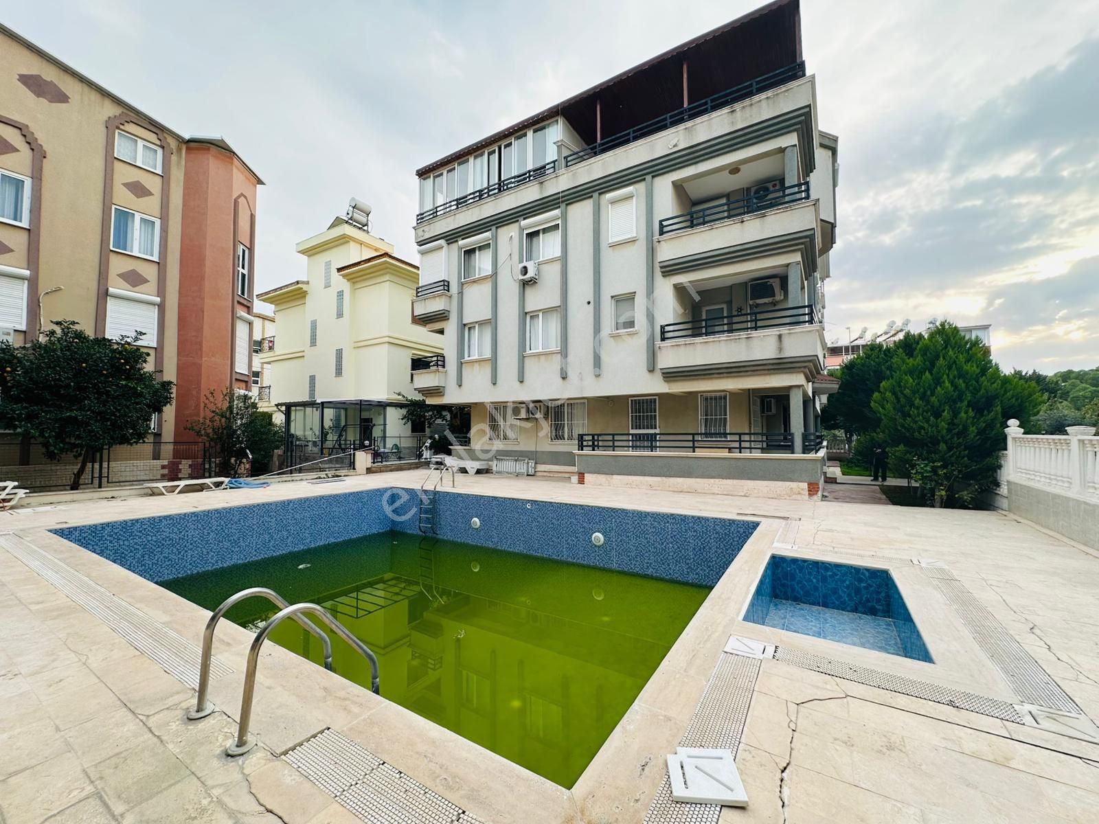 ❗️plaja Yakın Arakat Site İçinde 2+1 Daire ❗️