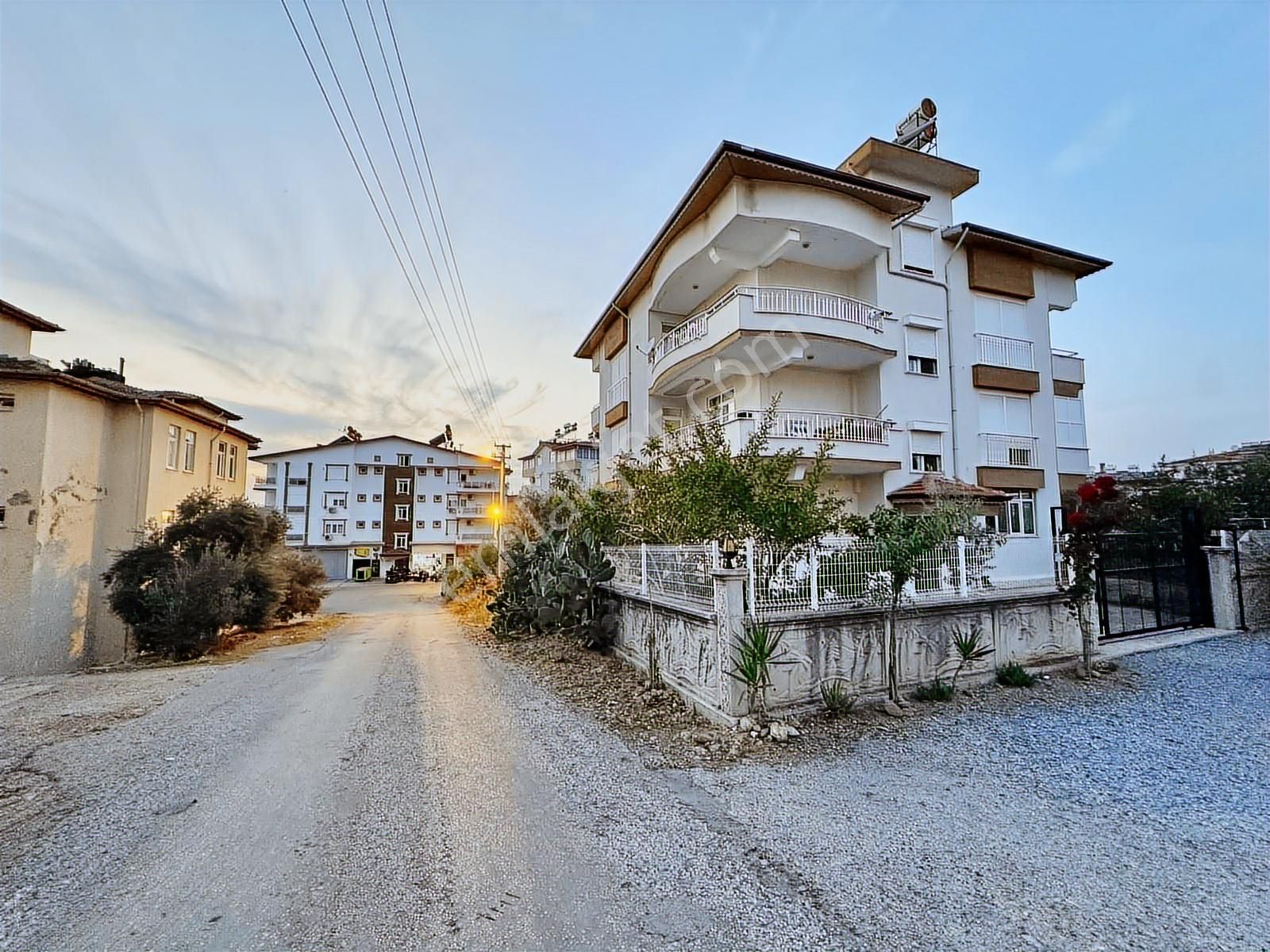 Antalya Manavgat Sarılar Mahallesi Kiralık 3+1 Daire - Görsel 30