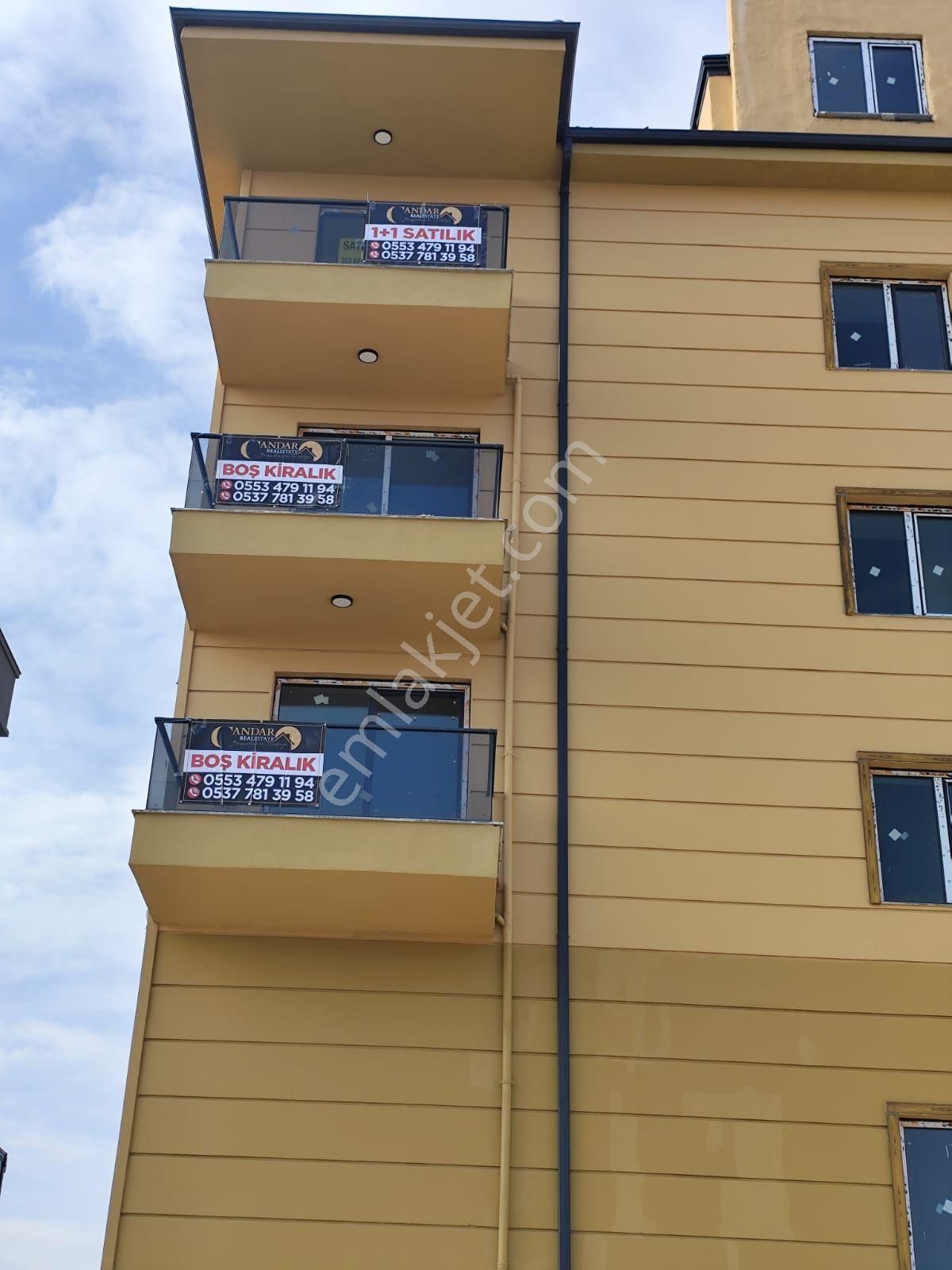 Kepez Çankaya'daşehir Hastanesine Komşugeniş Balkonlu Sıfır Lüks 1+1 Kiralık Daire