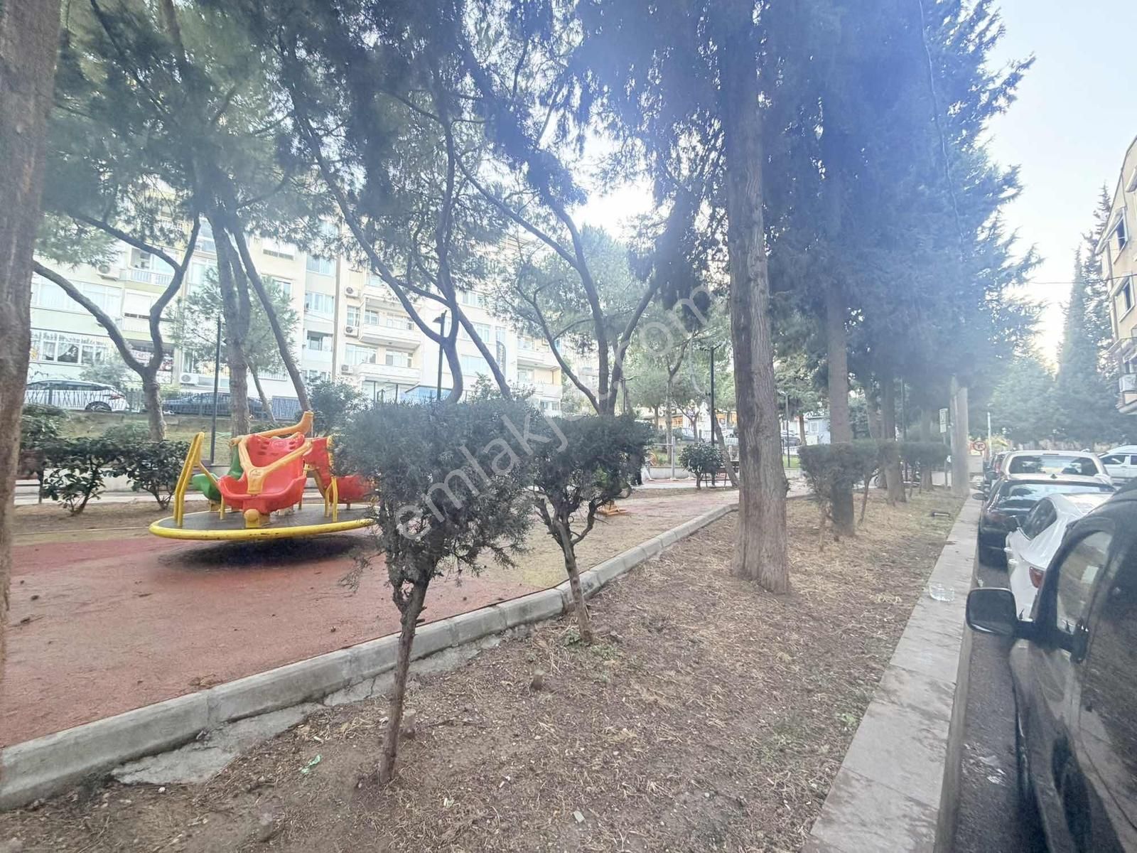 Yeşil Alan Manzaralı Dublex Teraslı 4+1 180 M2 Metro Dibi Daire - Görsel 8