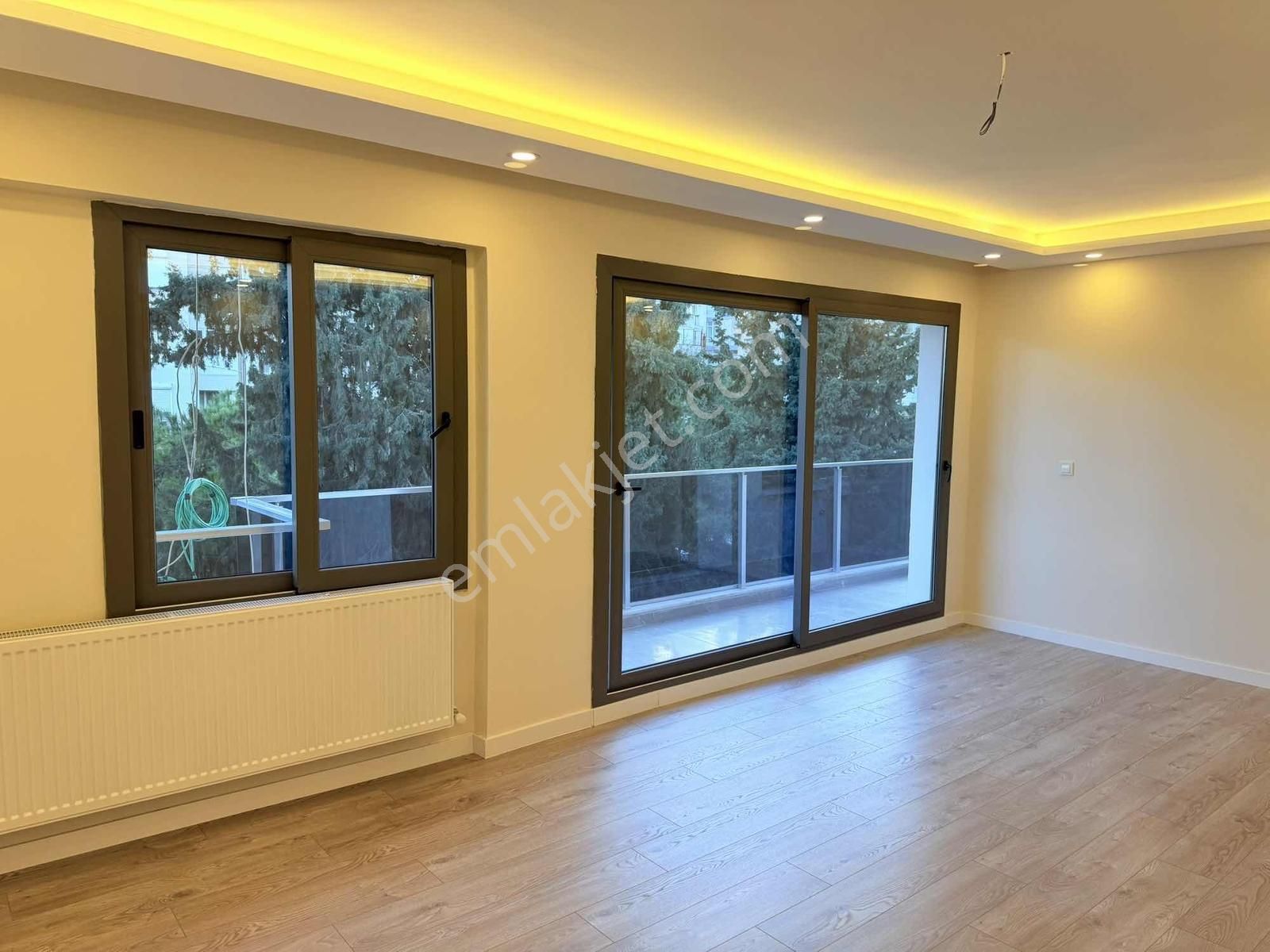 Yeşil Alan Manzaralı Dublex Teraslı 4+1 180 M2 Metro Dibi Daire - Görsel 10