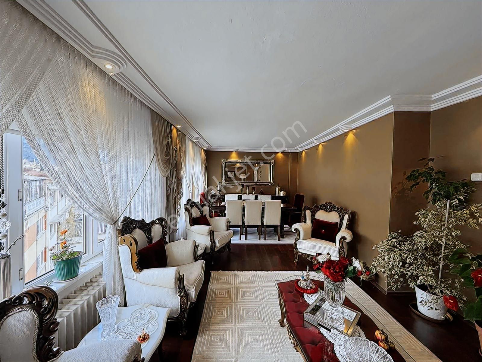 Osmangazi Nalbantoğlu Mahellesinde Satılık 3+1 Bakımlı Daire - Görsel 2