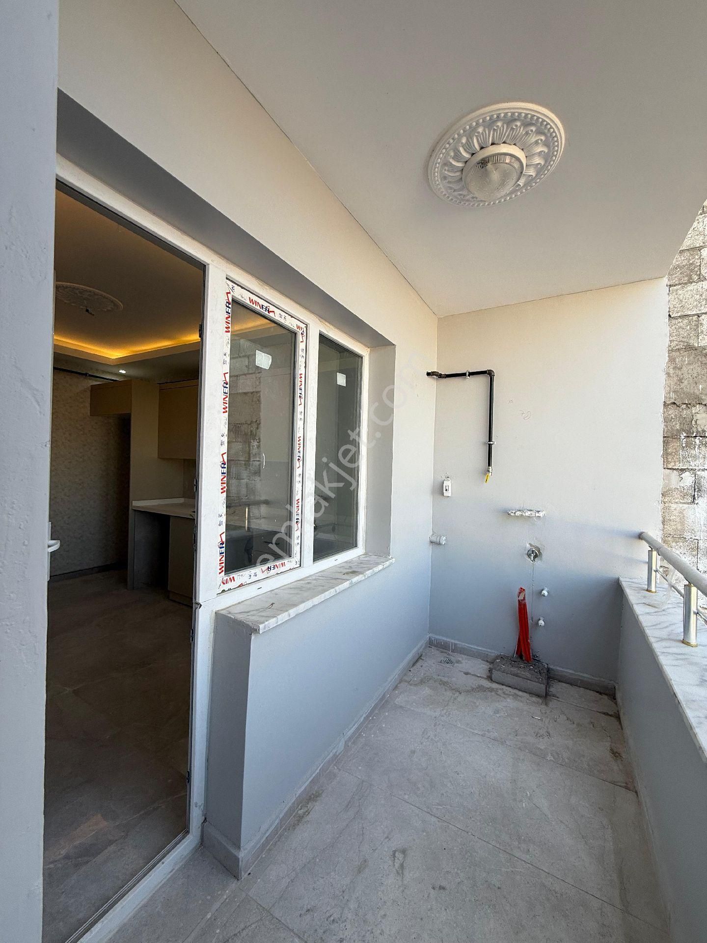 Bilge Emlaktan 75.yılda Satlık 2+1 Daire - Görsel 9