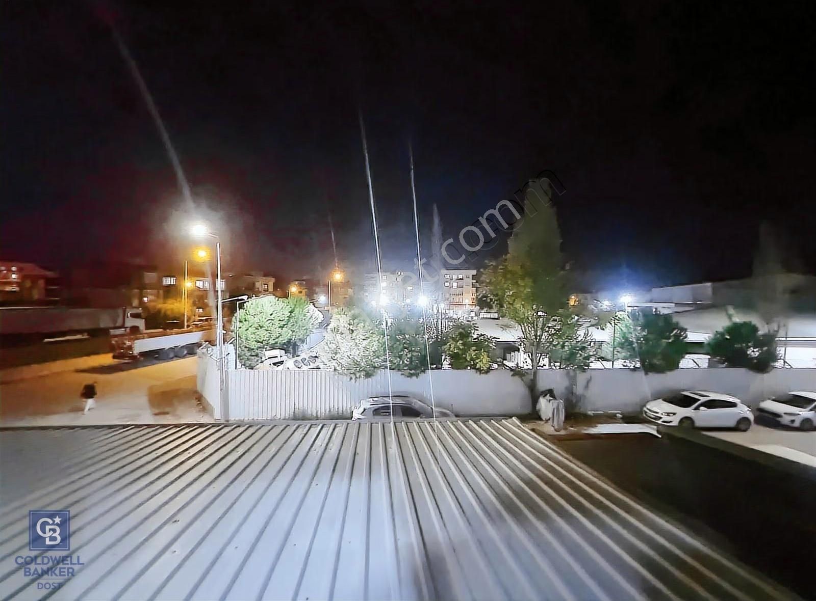 Menderes Cüneytbey Mahallesi Havuzlu Sitede Eşyalı 1+1 Kiralık - Görsel 17