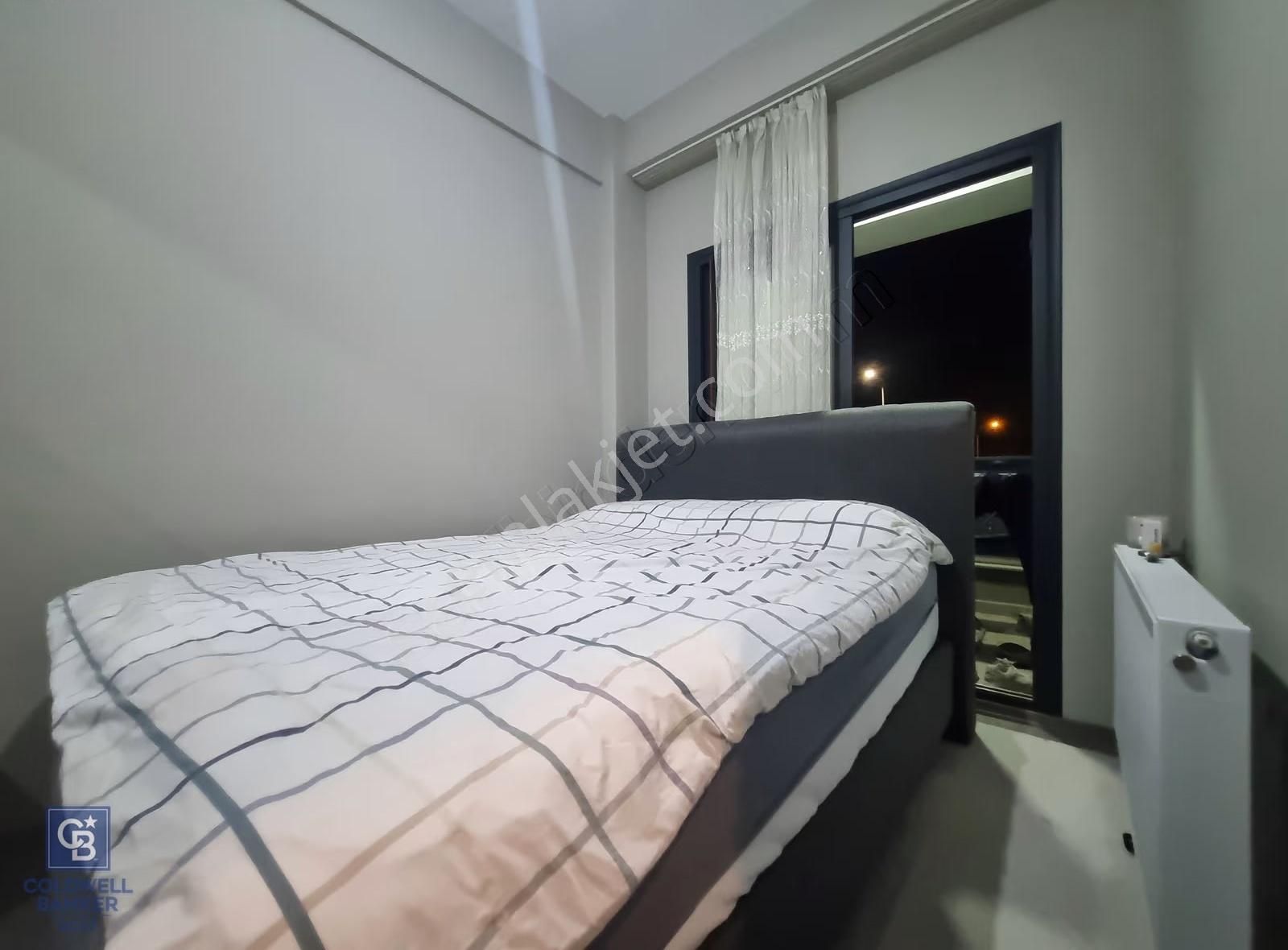 Menderes Cüneytbey Mahallesi Havuzlu Sitede Eşyalı 1+1 Kiralık - Görsel 10