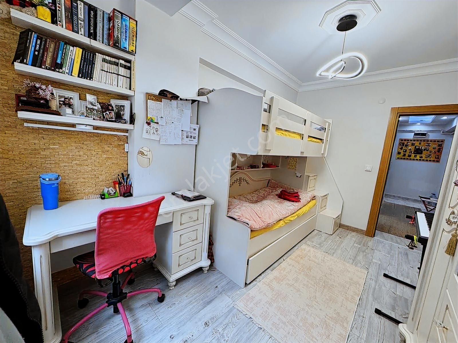 Ümraniye Çamlık Mh Full Yenilenmiş Masrafsız Ara Kat 2+1 - Görsel 13