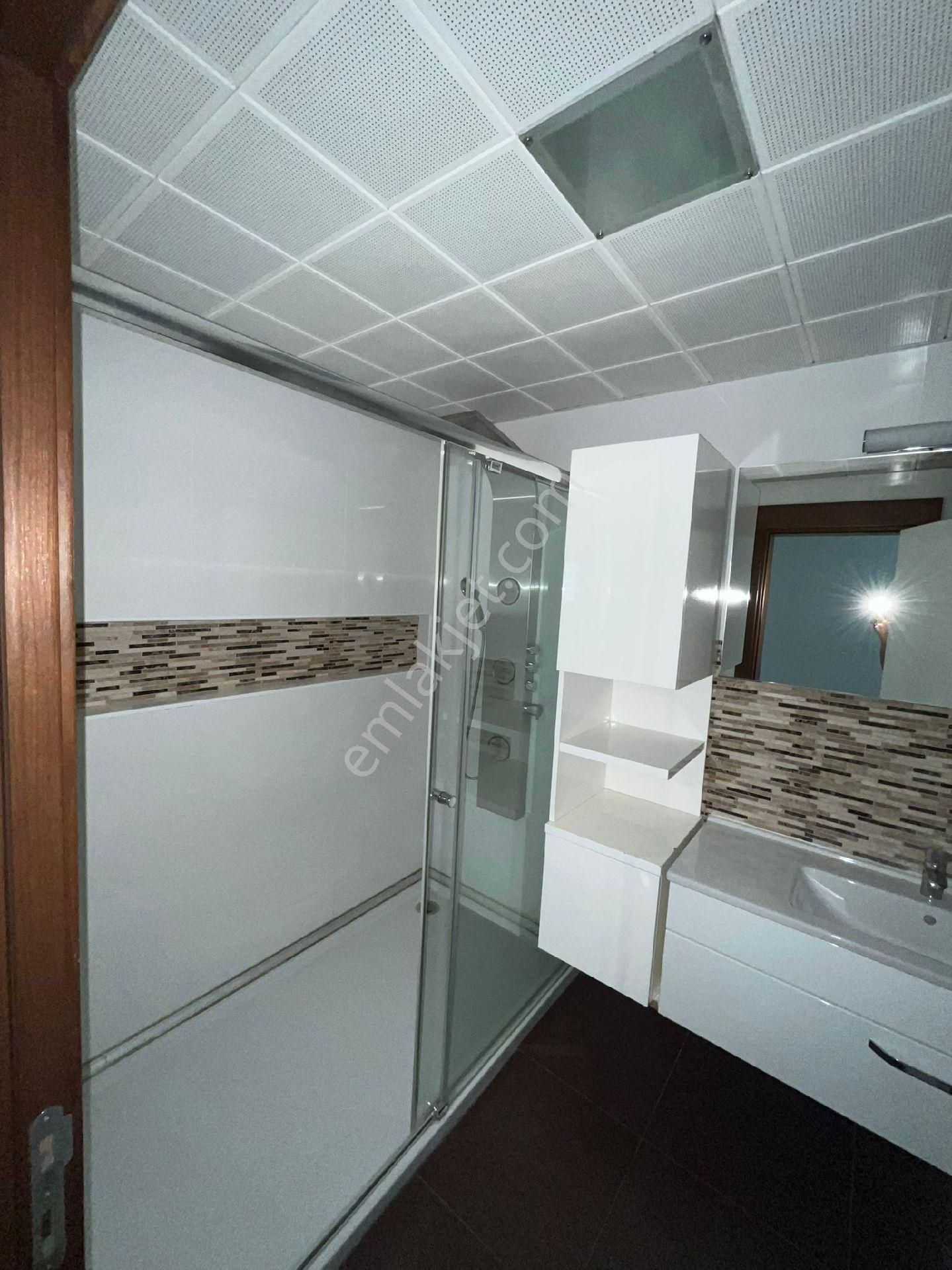 Gaziemirde Site İçerisinde Kiralık Daire - Görsel 6