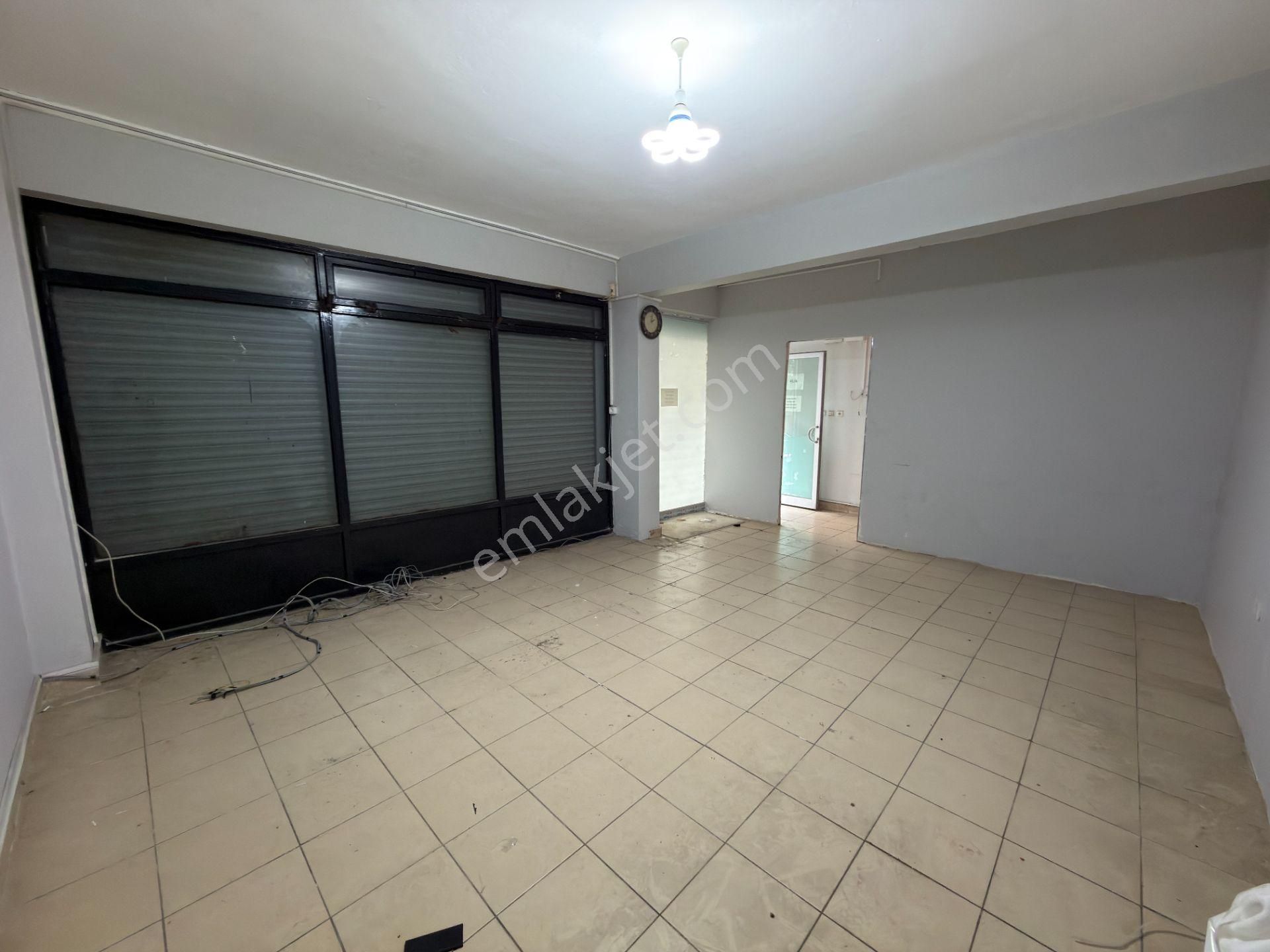 Güneşli Mahallesinde Düz Giriş Kiralık Dükkan - Görsel 3