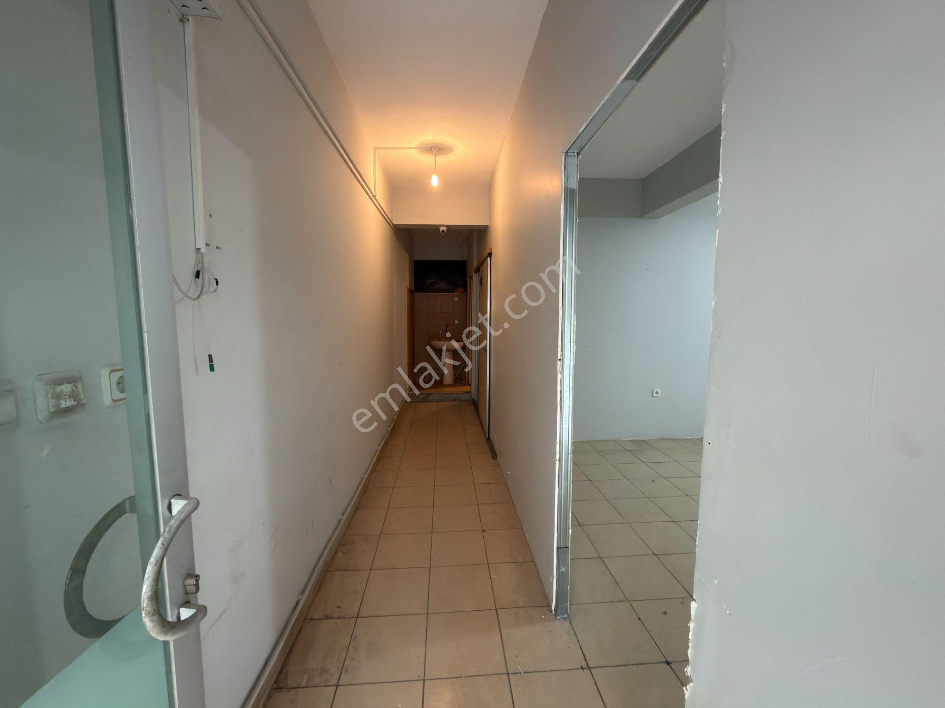 Güneşli Mahallesinde Düz Giriş Kiralık Dükkan - Görsel 9