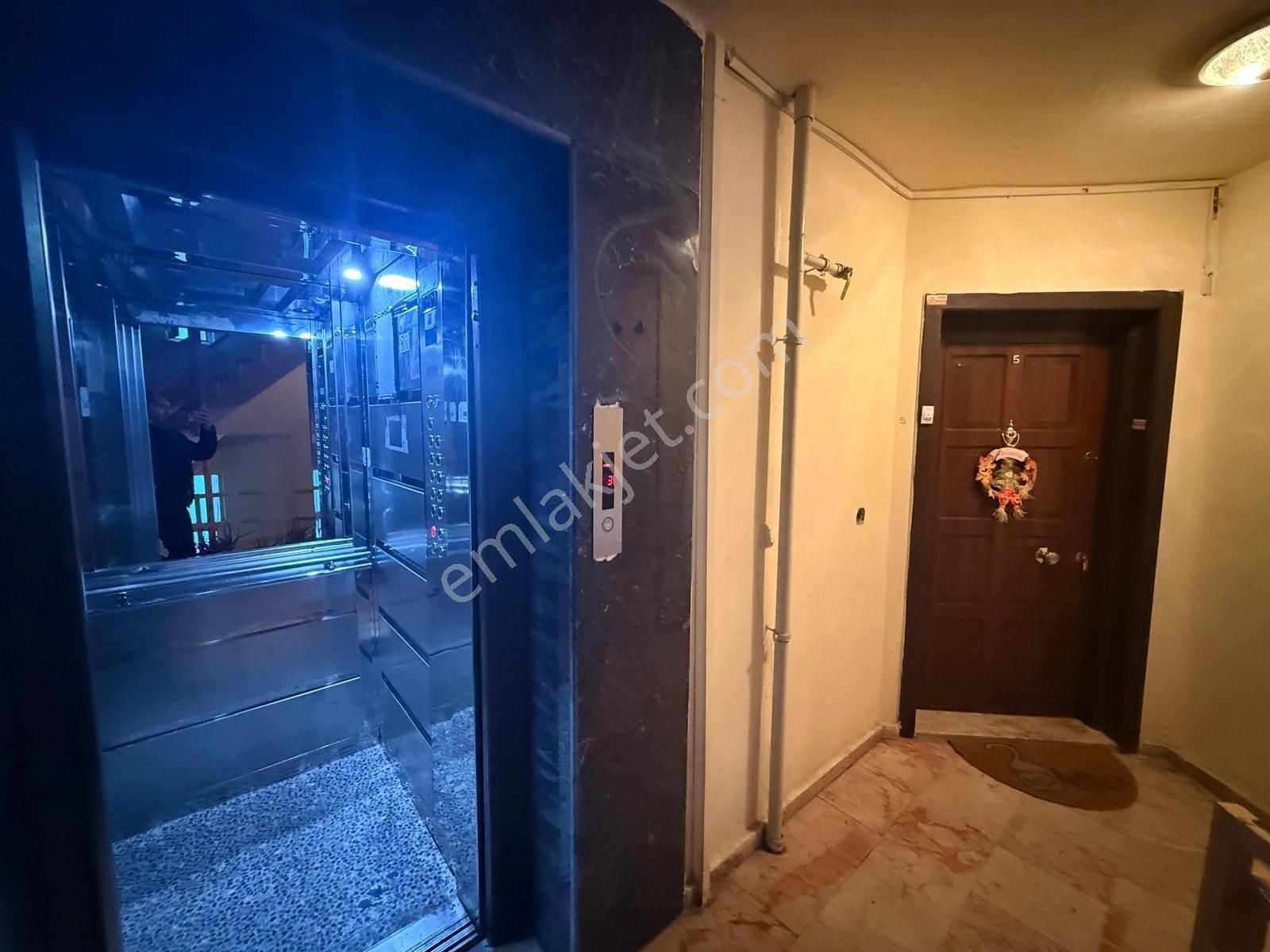 Antalya Konyaaltı Limanda Site İçi 150m2 3+1 Full Eşyalı Kiralık Daire - Görsel 17