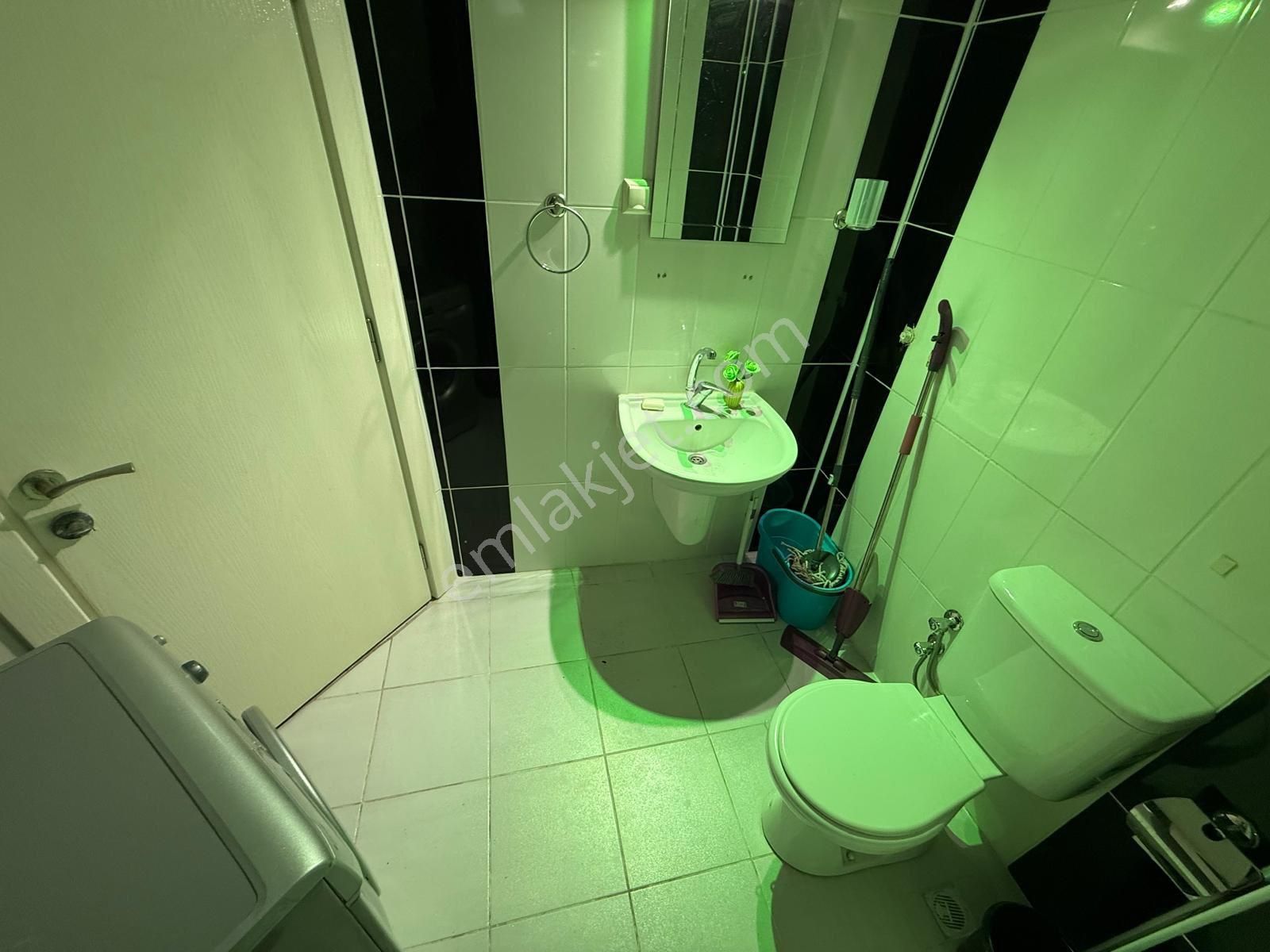Antalya Konyaaltı Limanda Site İçi 150m2 3+1 Full Eşyalı Kiralık Daire - Görsel 14