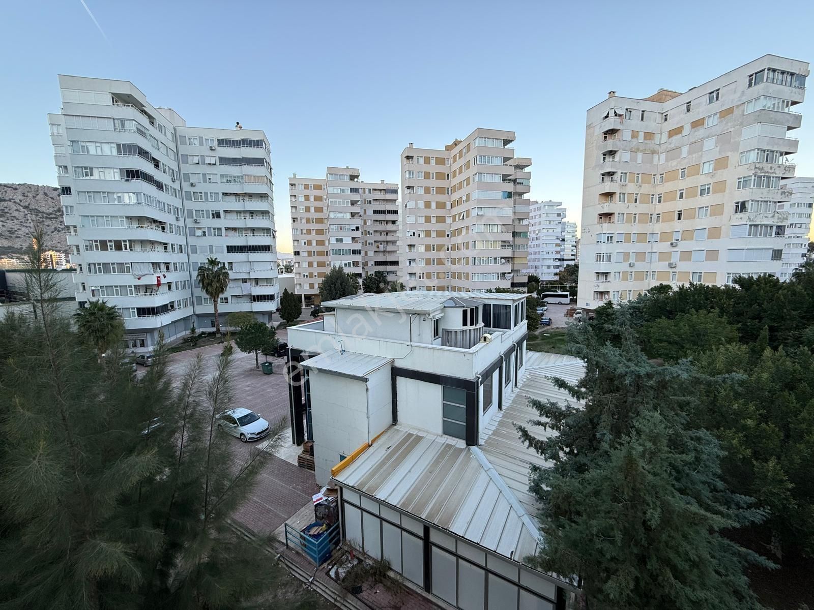 Antalya Konyaaltı Limanda Site İçi 150m2 3+1 Full Eşyalı Kiralık Daire - Görsel 11