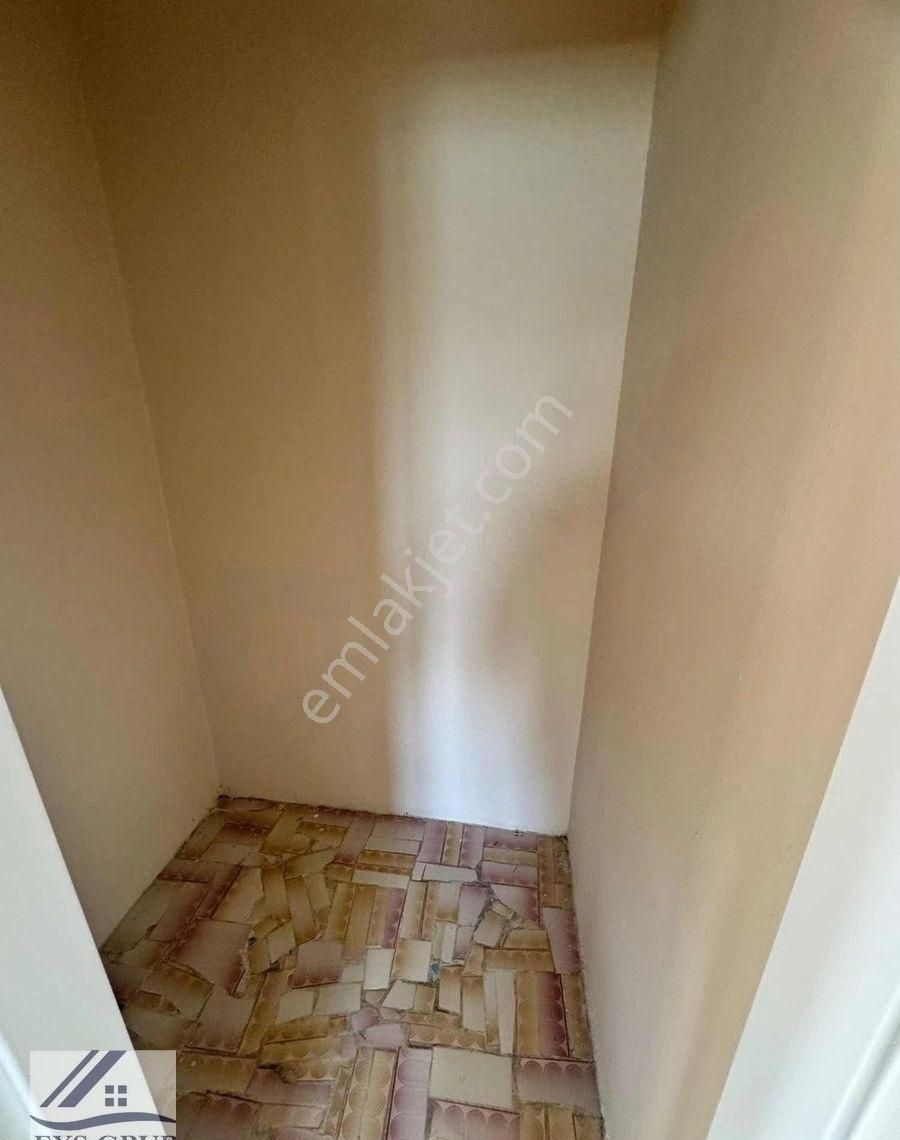 Bornovada Cadde Üzeri 3+1 140m2 Arakat Asansör Otoparklı Daire - Görsel 4