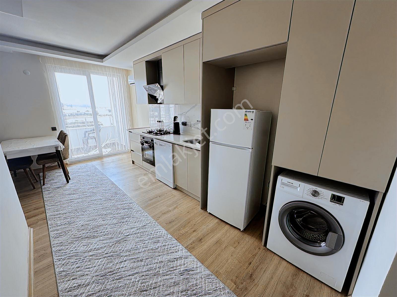 Şekerağa Konaklarında Full Eşyalı 1+1 Deniz Manzaralı Daire - Görsel 9