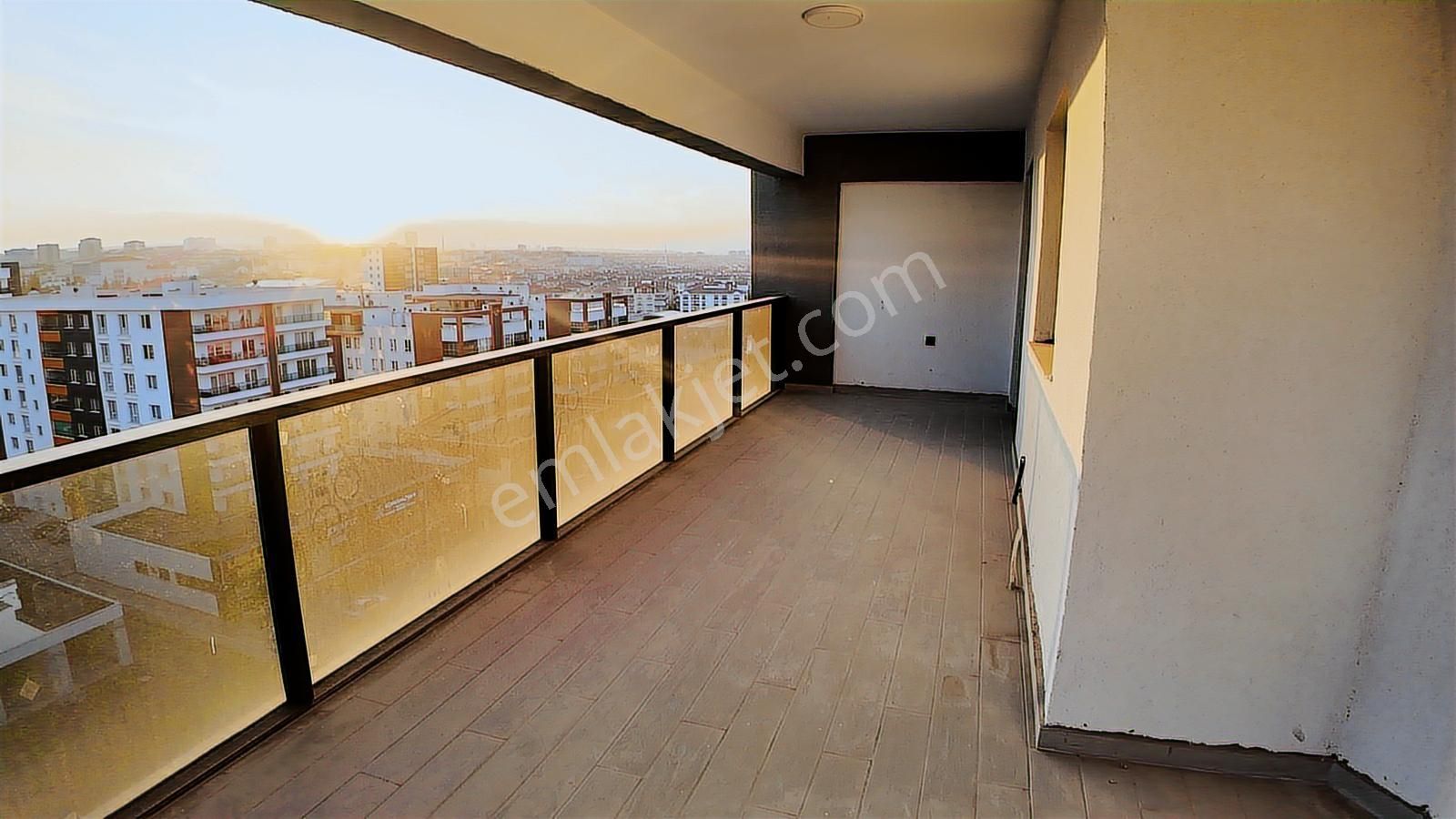 Yeşilova'da Balkon Sefası Yapmak İsteyen İçin Satılık 3+1 Daire - Görsel 12