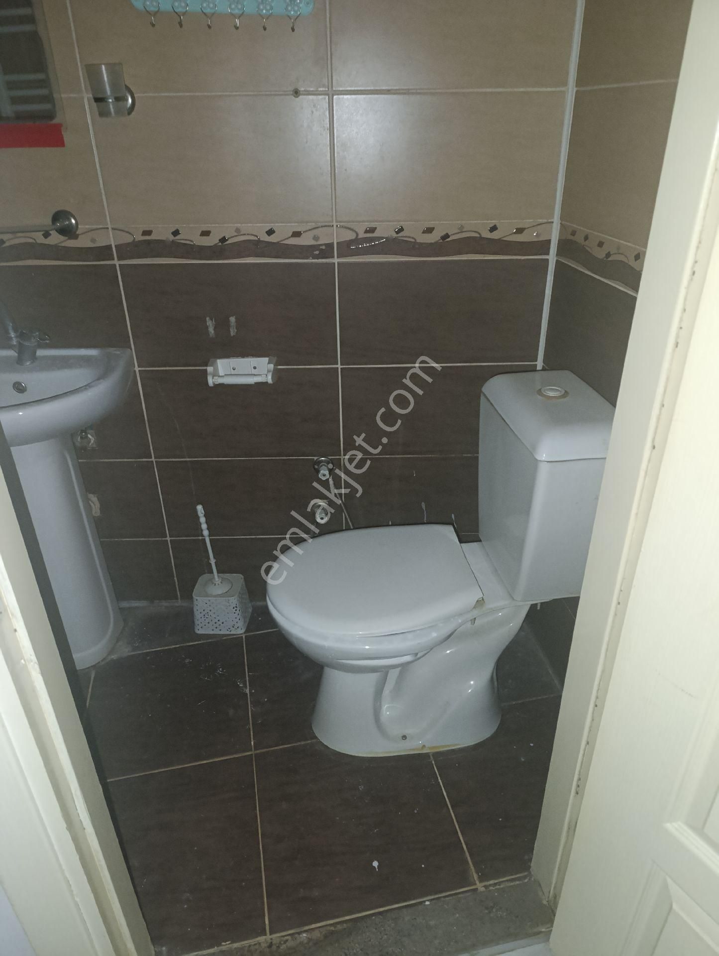 Derman Cd Üstü 1+1 Teraslı Ayrı Mutfaklı Daire Kombili - Görsel 11