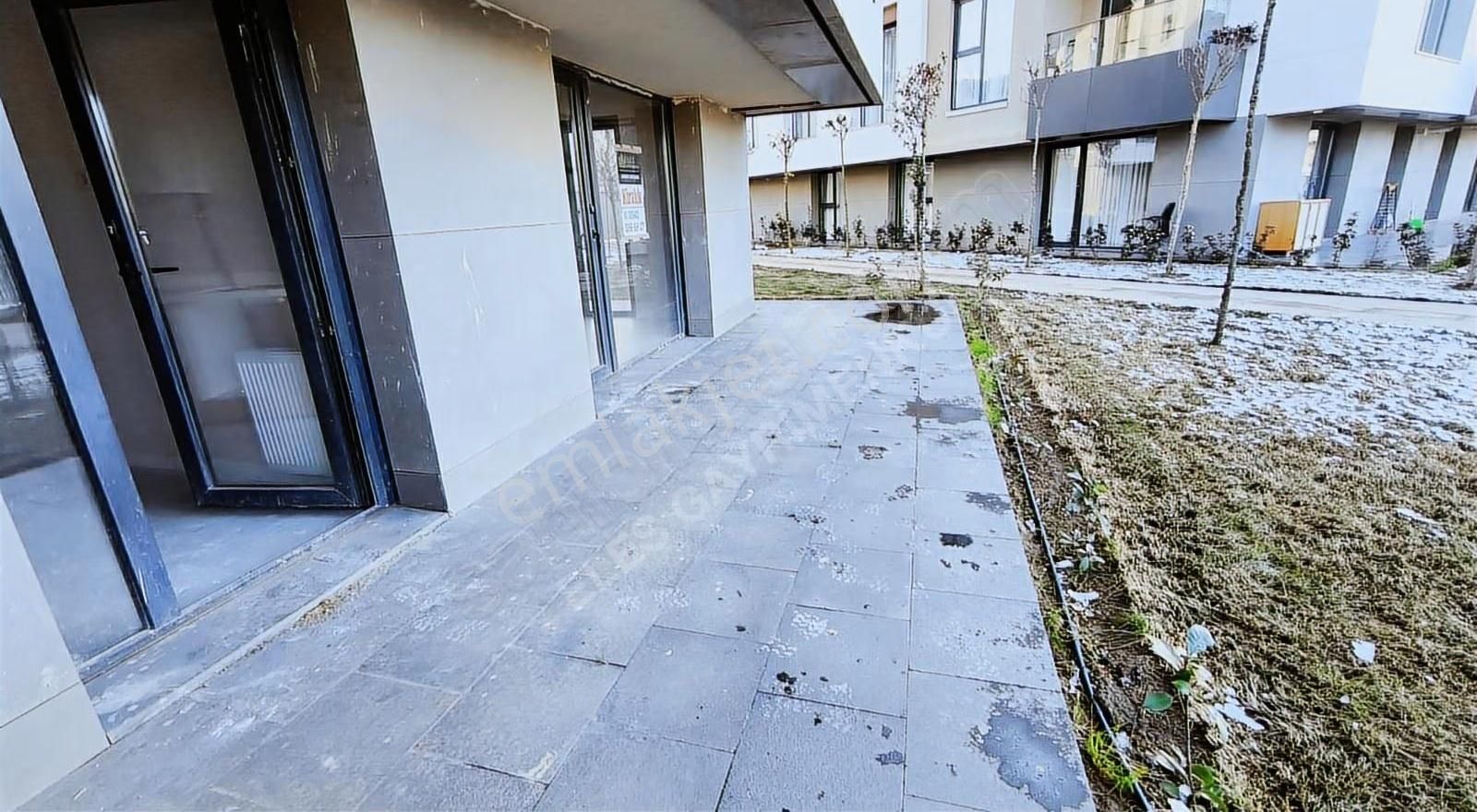 Toki Konutlarında Deniz Manzaralı 2+1 Bahçe Katı