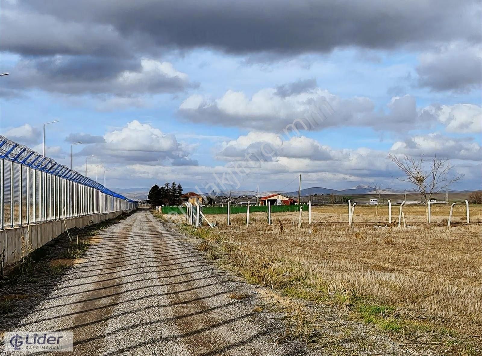 /lider Gayrimenkul'den Büğdüz Mah 291m2 Villa İmarlı Arsa / - Görsel 5