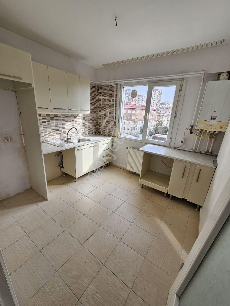 Alper Alkan'dan Elalmış Cad.3 Bina Arakat 3+1 Daire - Görsel 23