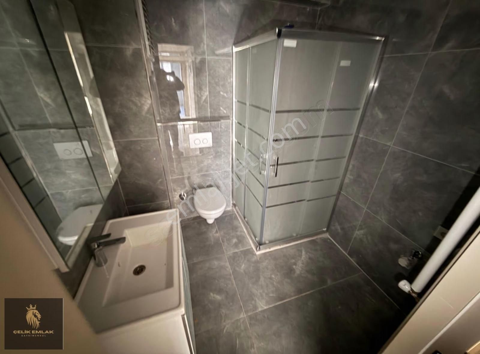 Ümraniye Çarşı İstiklal Sıfır 2+1 İskanlı Metro Yanında - Görsel 2