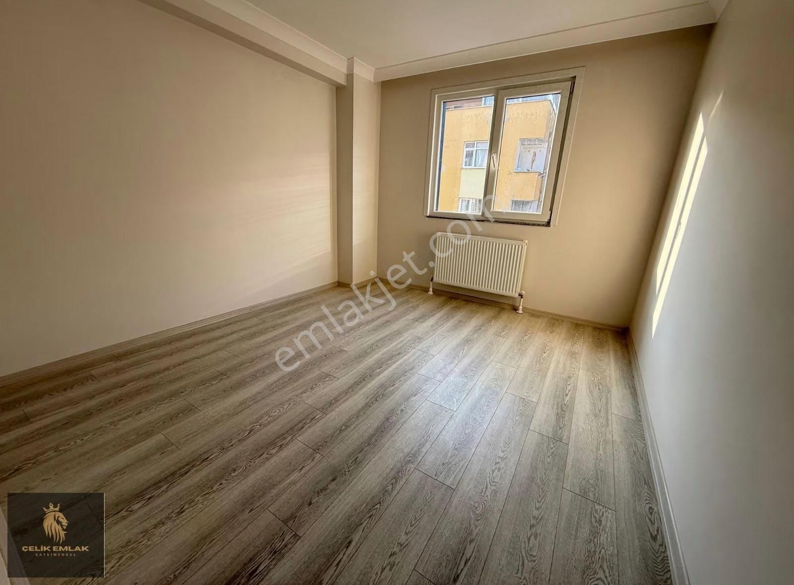 Ümraniye Çarşı İstiklal Sıfır 2+1 İskanlı Metro Yanında - Görsel 5