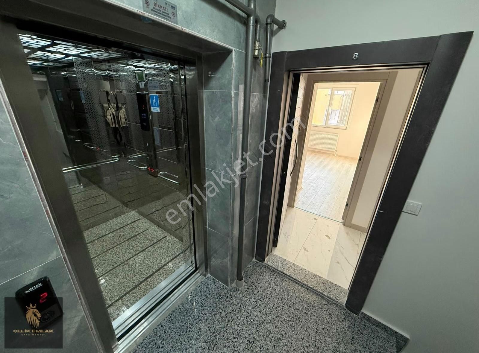 Ümraniye Çarşı İstiklal Sıfır 2+1 İskanlı Metro Yanında - Görsel 8