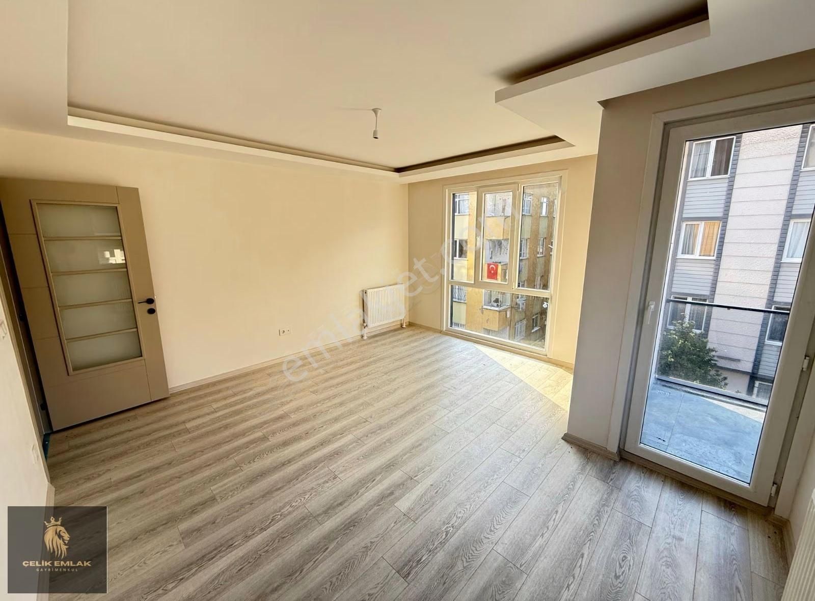 Ümraniye Çarşı İstiklal Sıfır 2+1 İskanlı Metro Yanında - Görsel 3