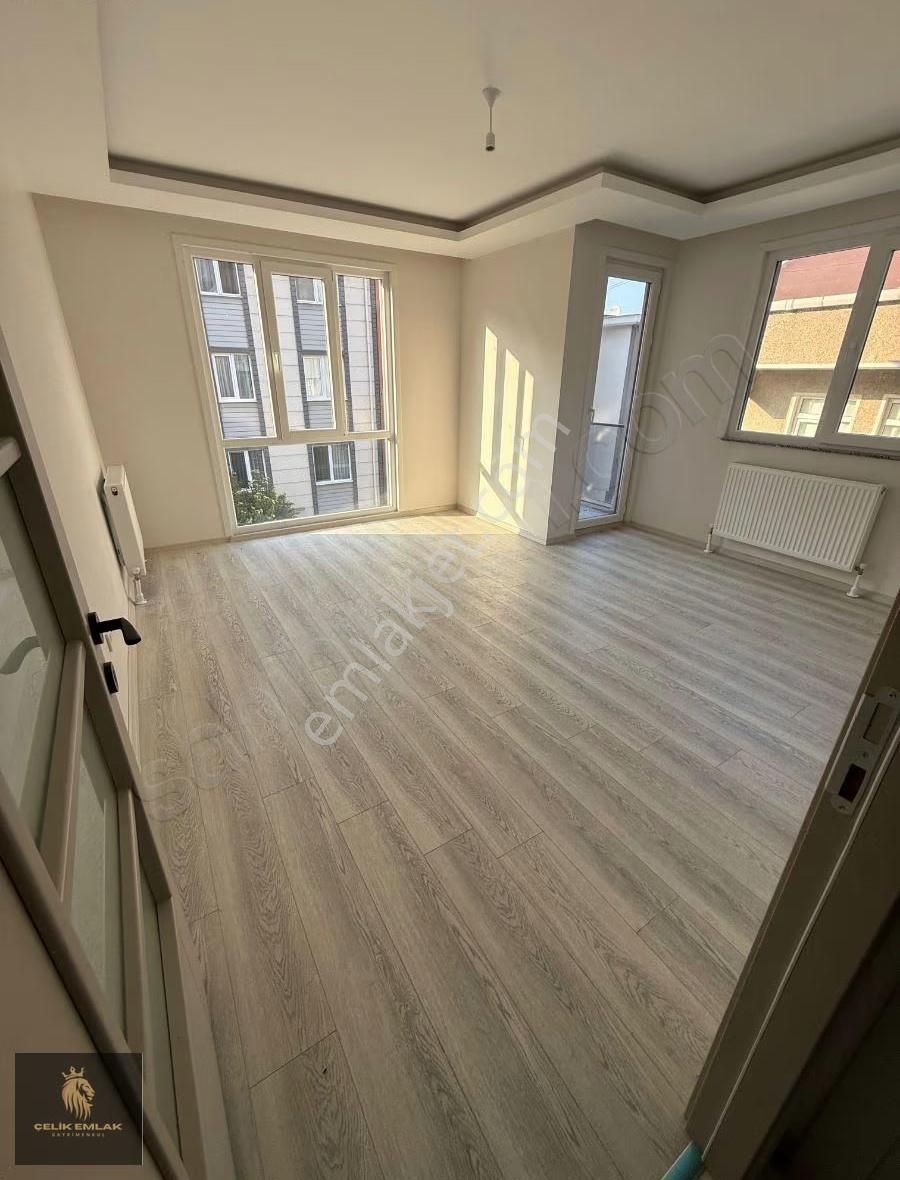 Ümraniye Çarşı İstiklal Sıfır 2+1 İskanlı Metro Yanında - Görsel 4