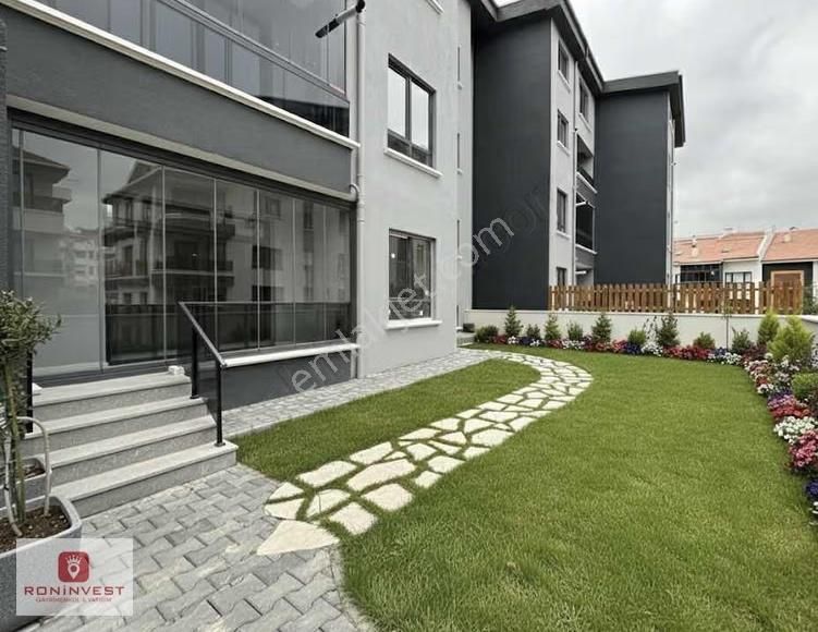 İncek'te Kiralık 1+1 Bahçe Kullanımlı Sıfır Daire