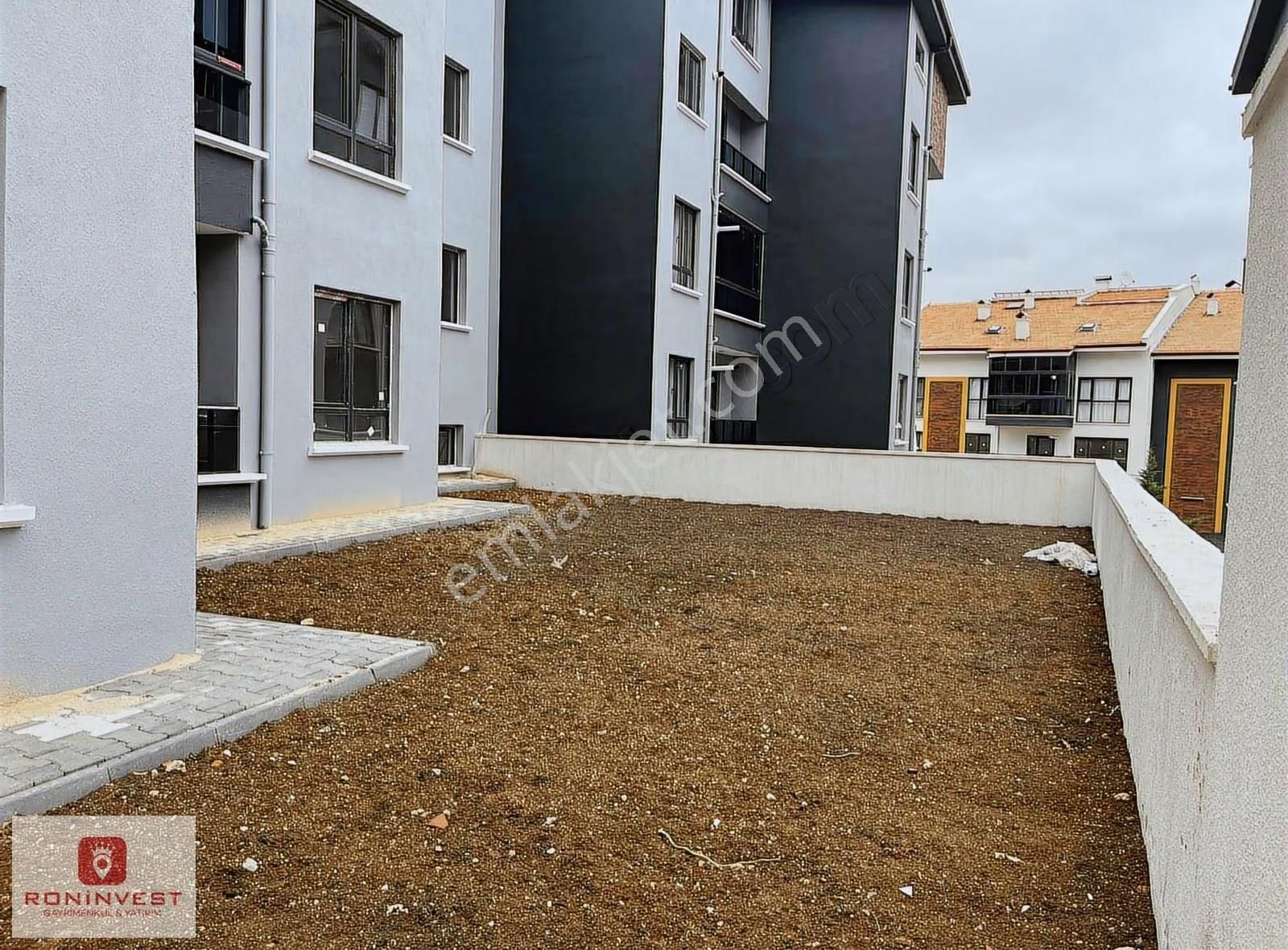 İncek'te Kiralık 1+1 Bahçe Kullanımlı Sıfır Daire - Görsel 2