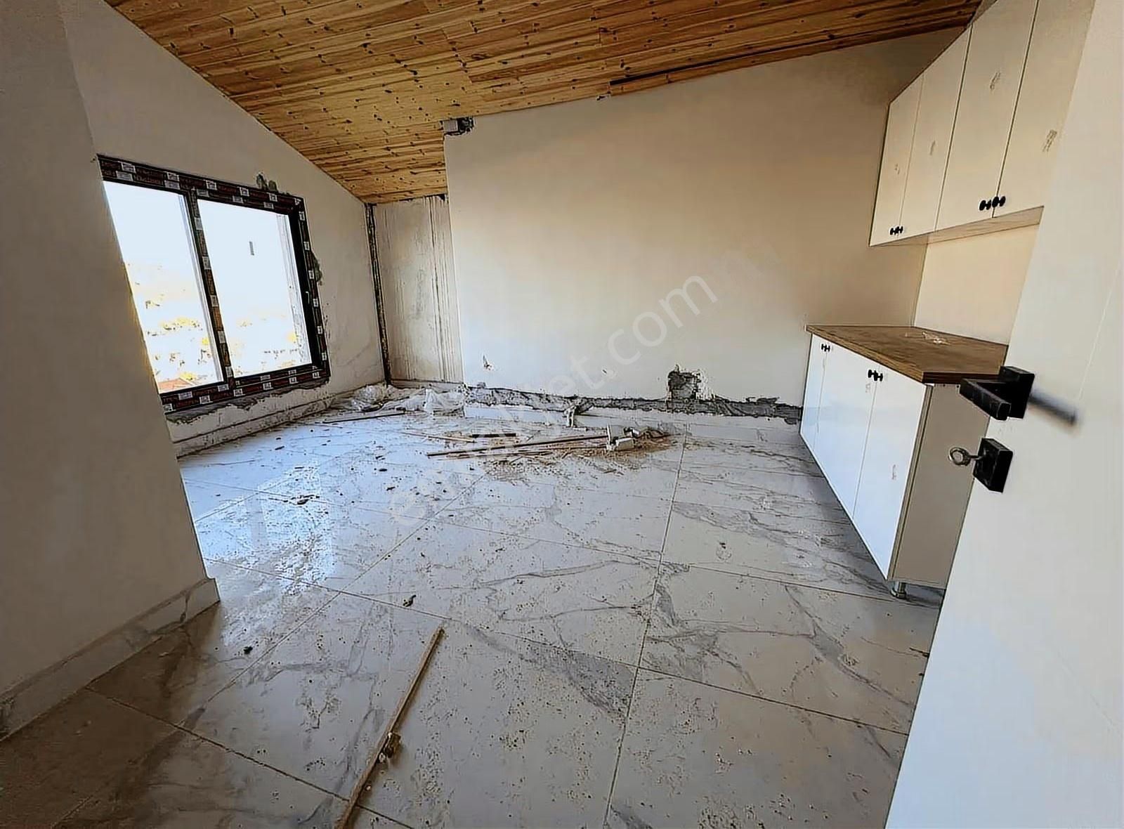 Gazipaşada Havuzlu Deniz Gören Site İçerisinde Manzaralı Dubleks - Görsel 17