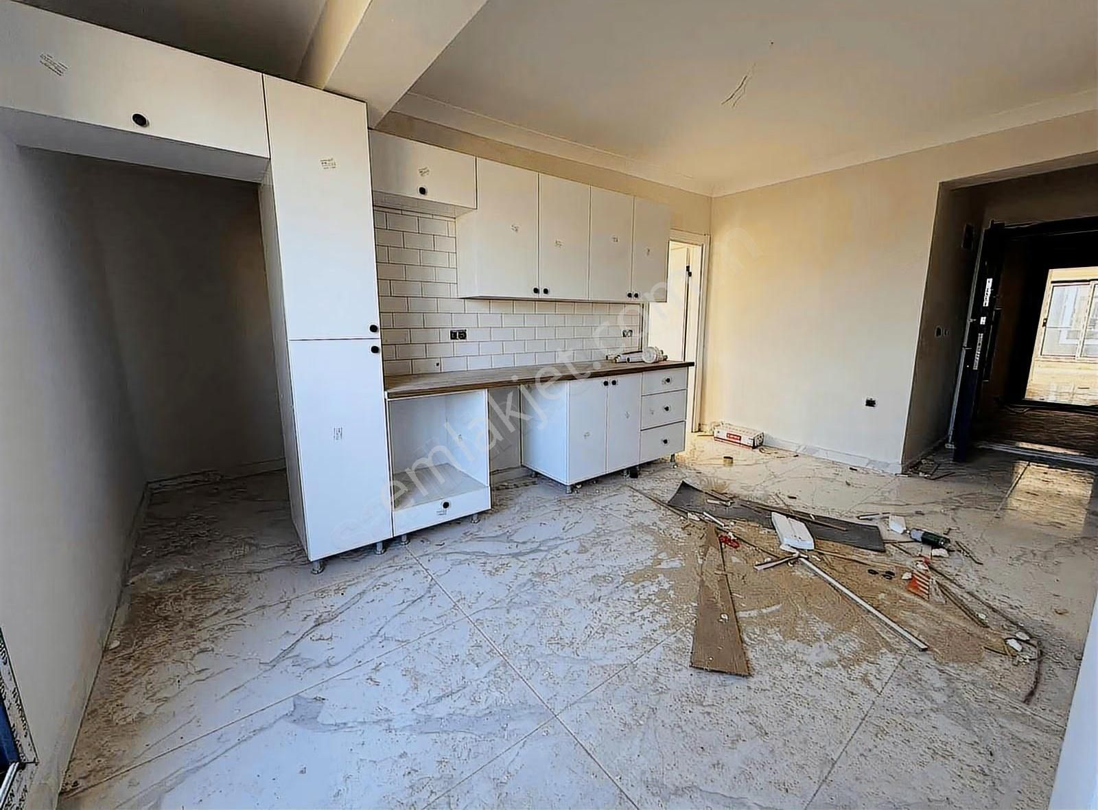 Gazipaşada Havuzlu Deniz Gören Site İçerisinde Manzaralı Dubleks - Görsel 2