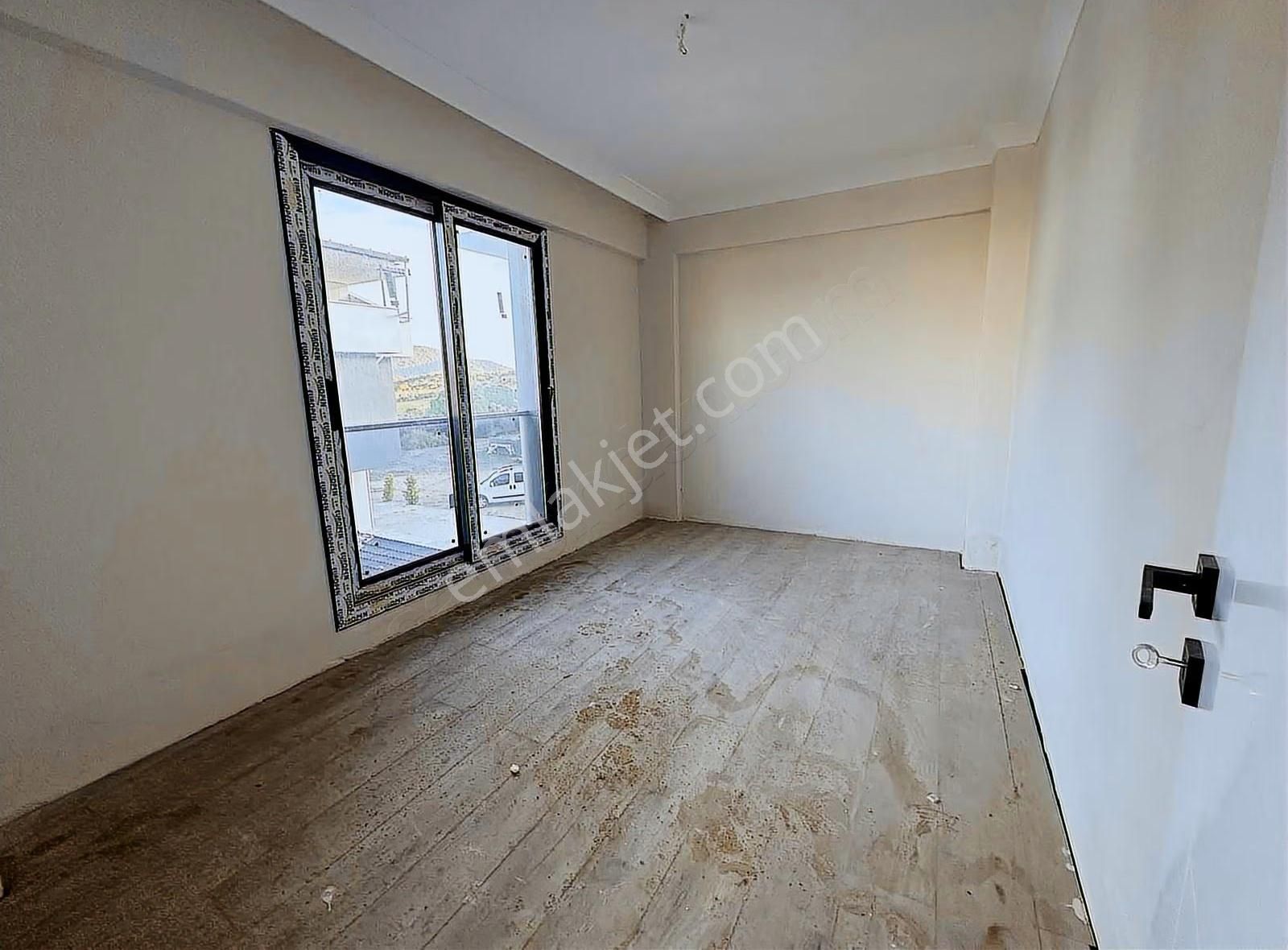 Gazipaşada Havuzlu Deniz Gören Site İçerisinde Manzaralı Dubleks - Görsel 10