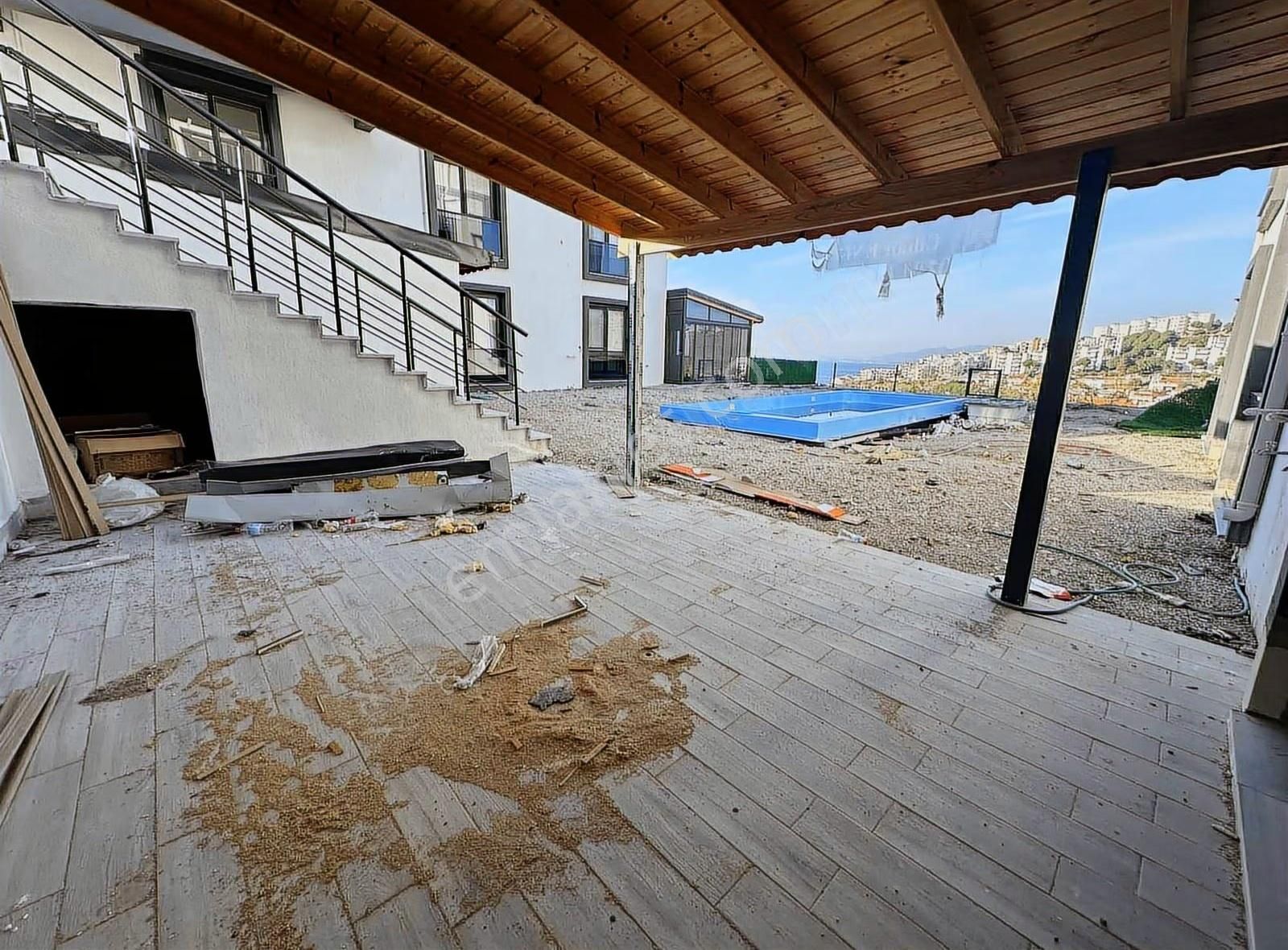 Gazipaşada Havuzlu Deniz Gören Site İçerisinde Manzaralı Dubleks - Görsel 15