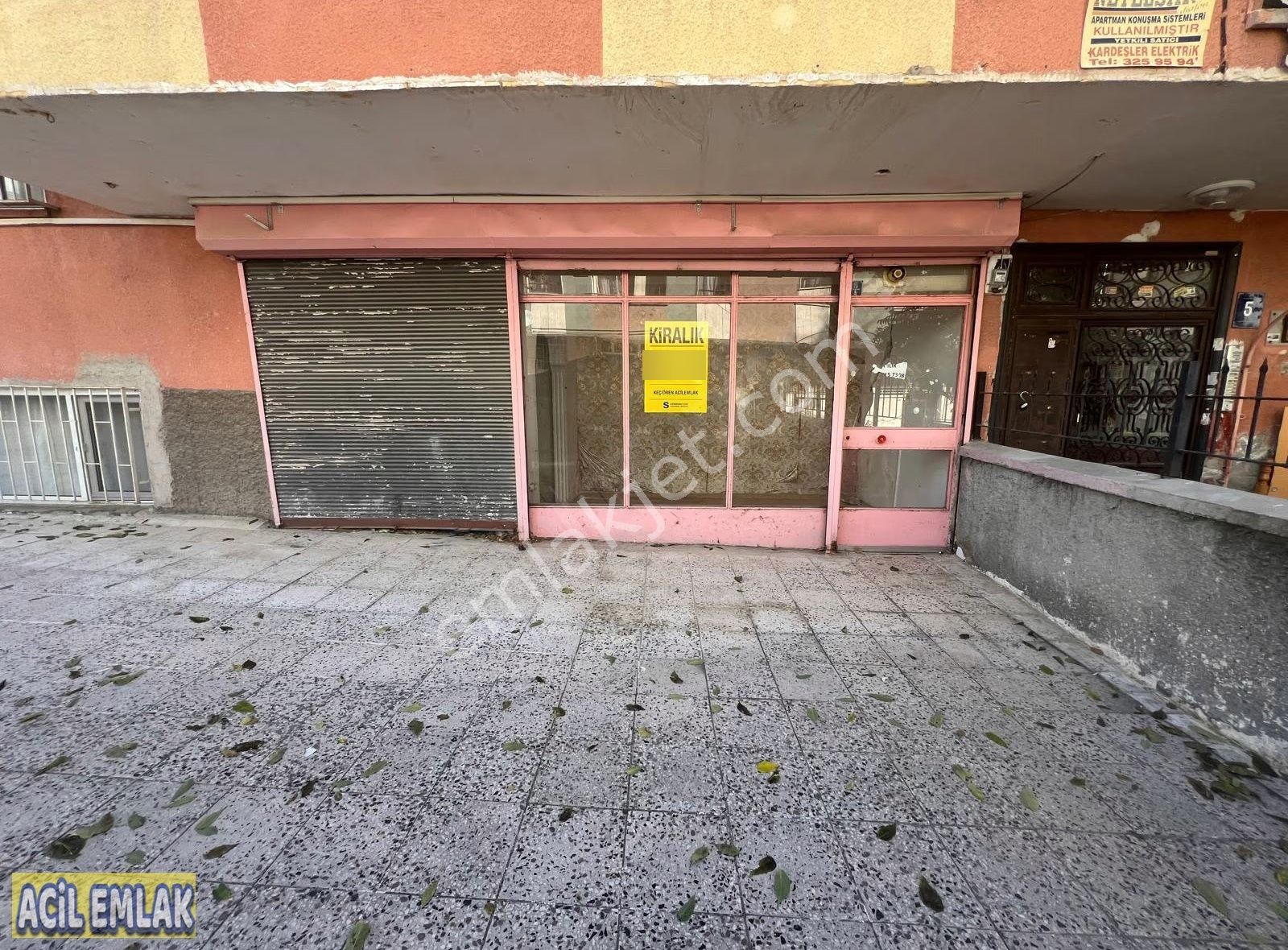 Çiçekli Mahallesi Aliler Sokakda Kiralık Dükkan Depo