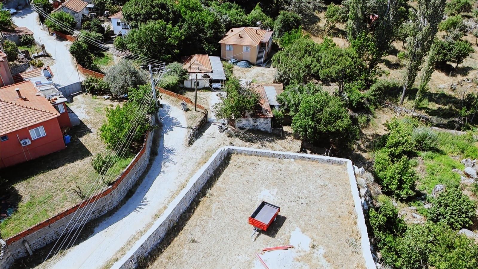 Pinus Gayrimenkul'den//kozak Karaveliler'de 612m² Bahçeli Köyevi - Görsel 6