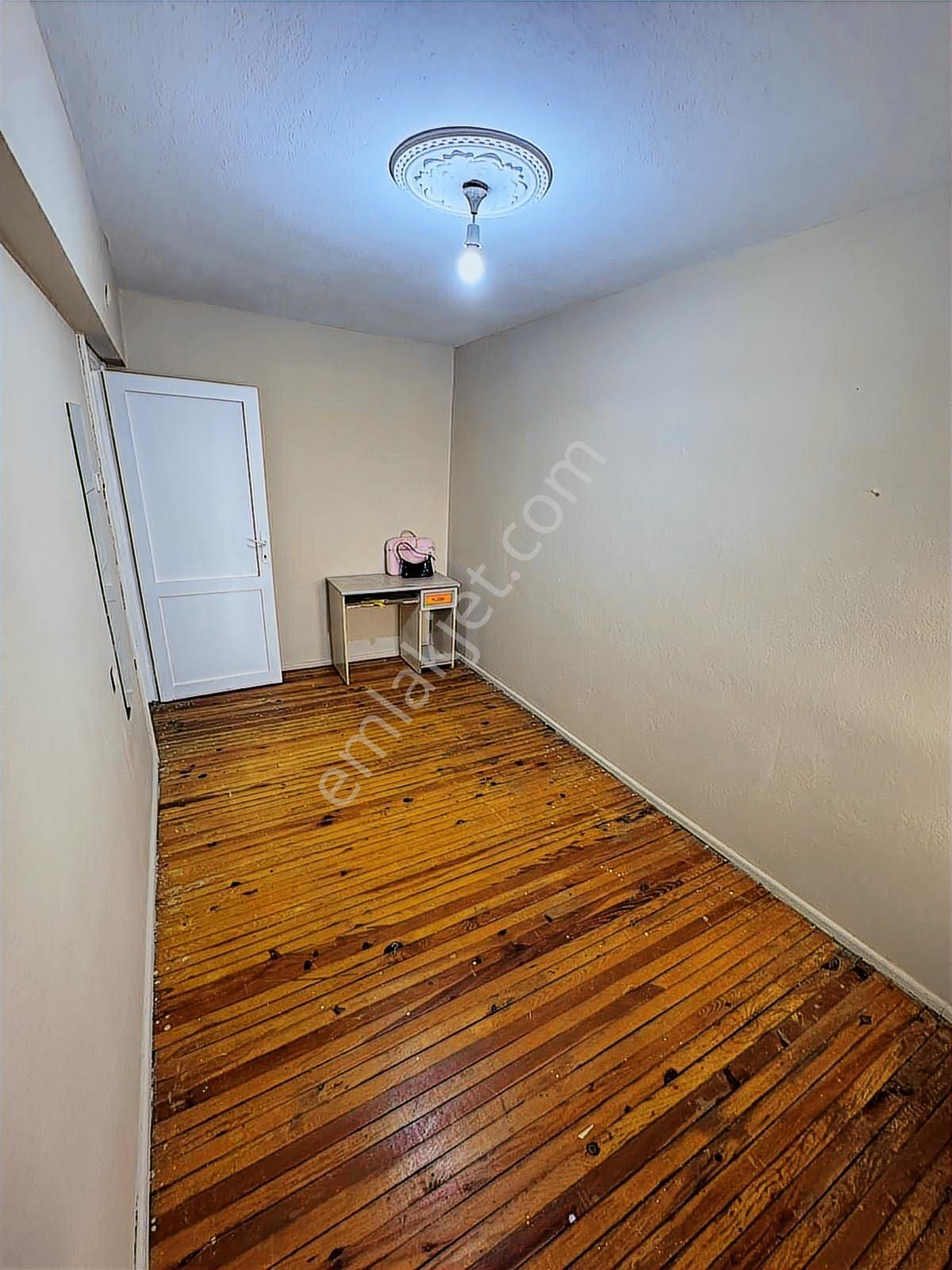 Bornova Küçükparkta Çok İyi Konumda Satılık 3+1 Daire - Görsel 10