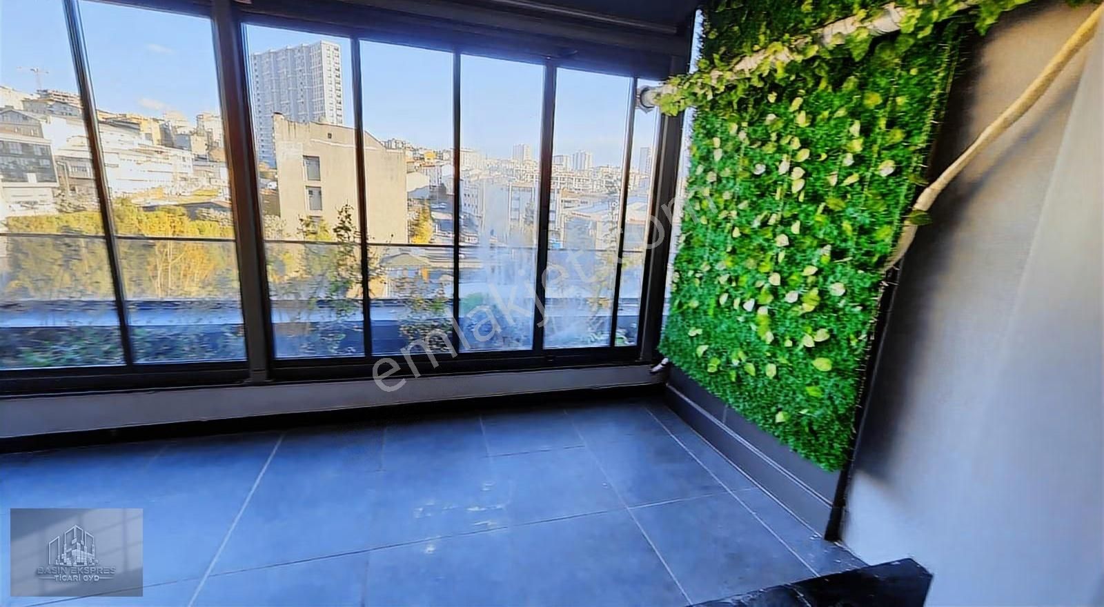 Sulyapıdan Site İçi 2+1 Özel Kış Bahçeli [motto İstanbul] - Görsel 32