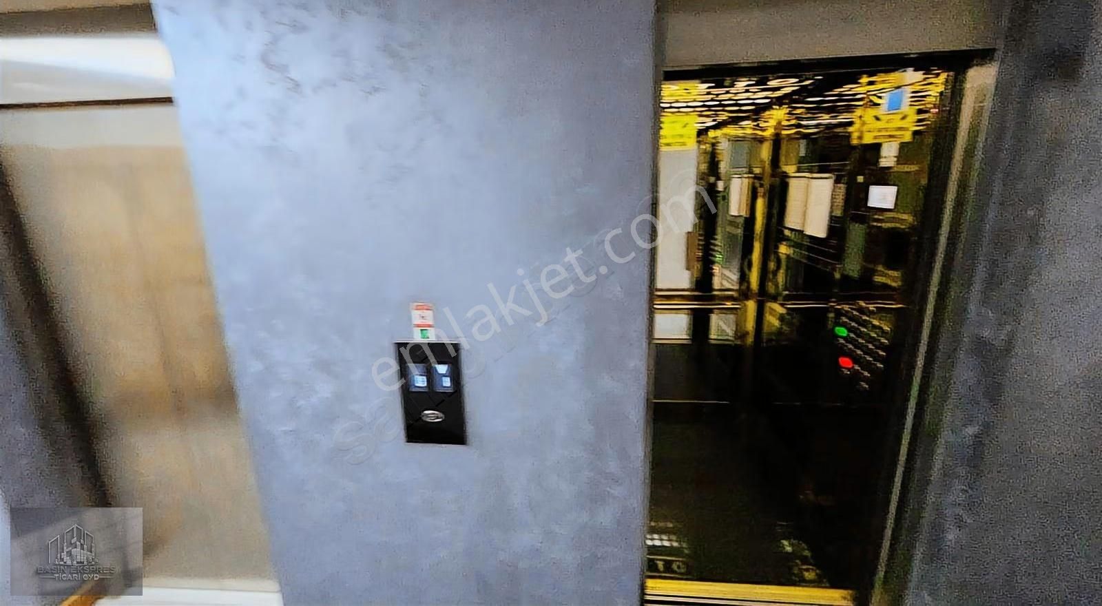 Sulyapıdan Site İçi 2+1 Özel Kış Bahçeli [motto İstanbul] - Görsel 3