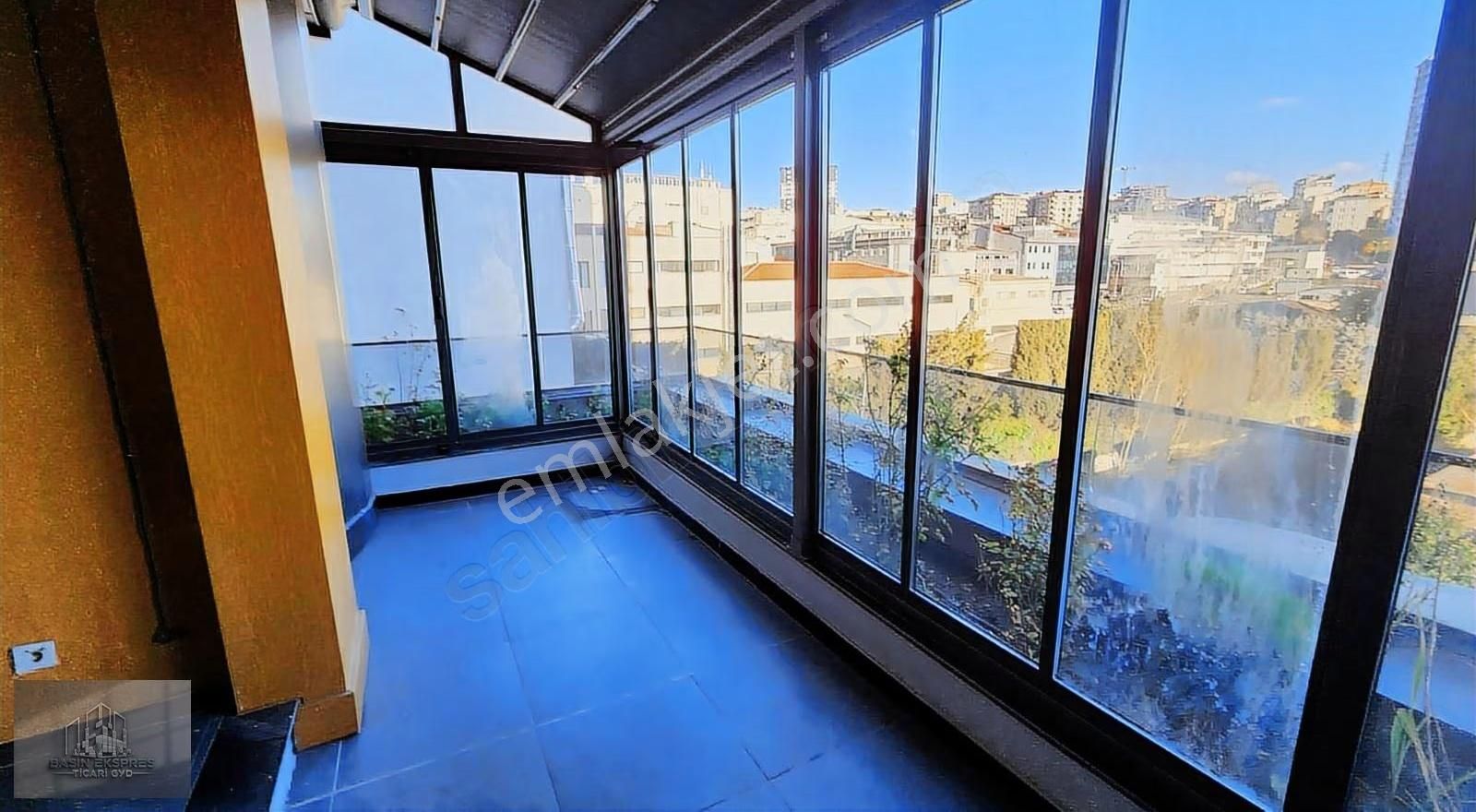 Sulyapıdan Site İçi 2+1 Özel Kış Bahçeli [motto İstanbul] - Görsel 31