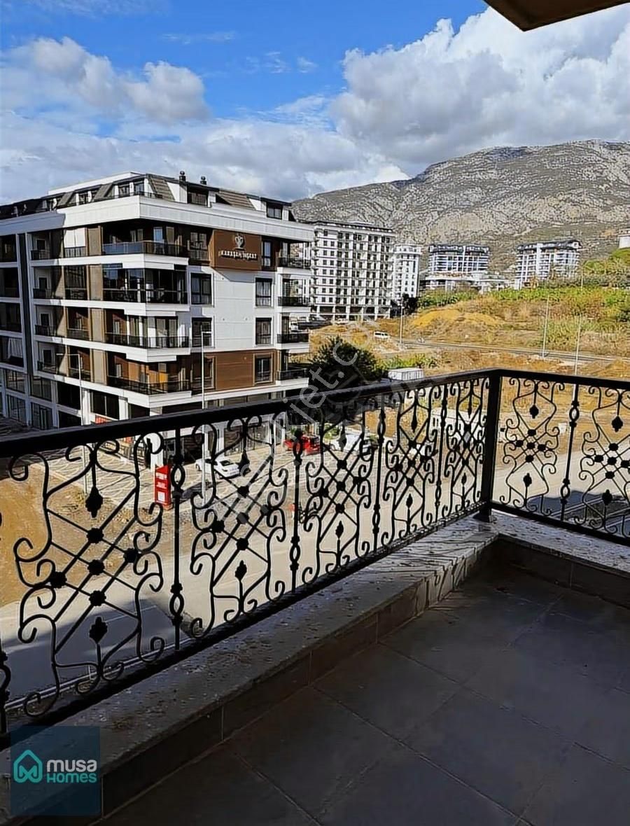 Alanya Mahmutlarda Merkezi Konumda Denize 600 M Full Eşyalı 1+1 - Görsel 16