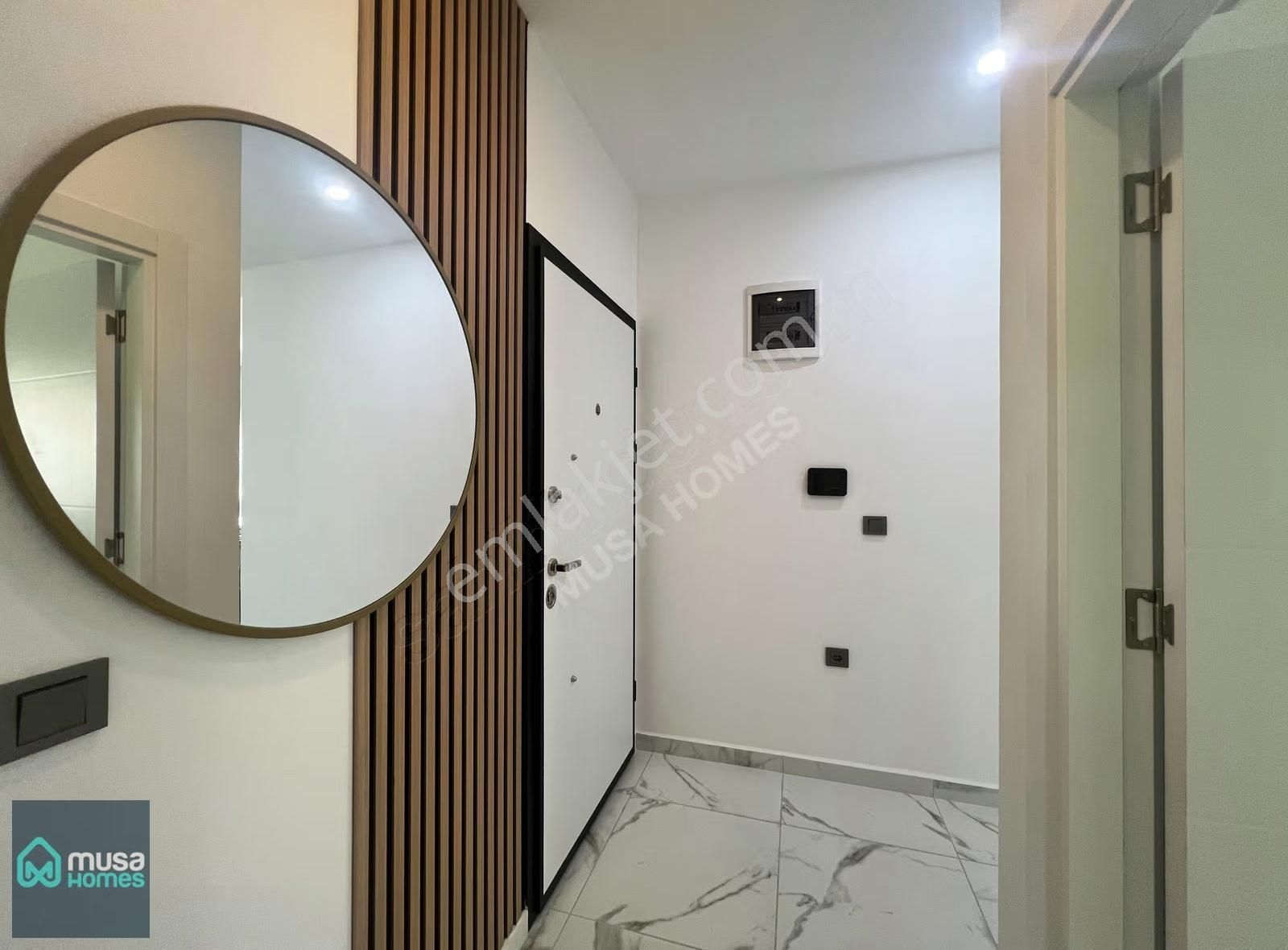 Alanya Mahmutlarda Merkezi Konumda Denize 600 M Full Eşyalı 1+1 - Görsel 12