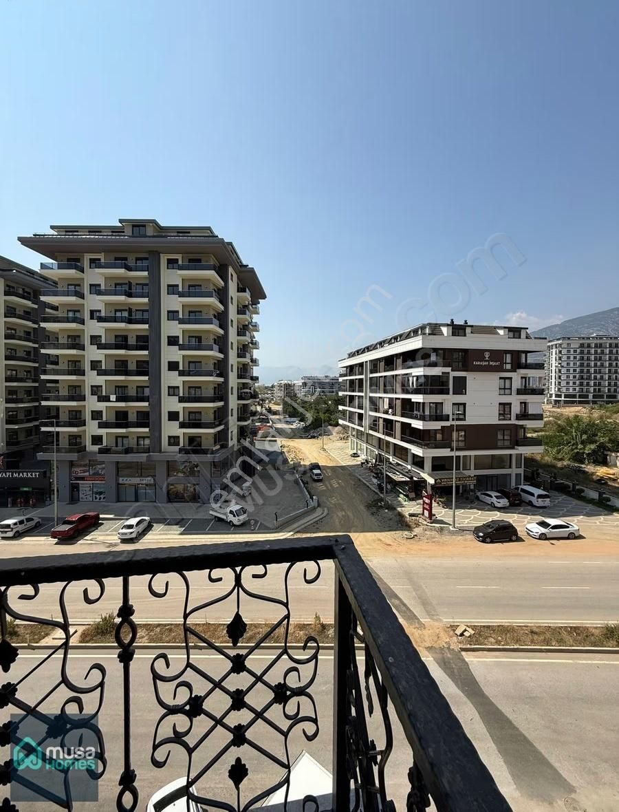 Alanya Mahmutlarda Merkezi Konumda Denize 600 M Full Eşyalı 1+1 - Görsel 15